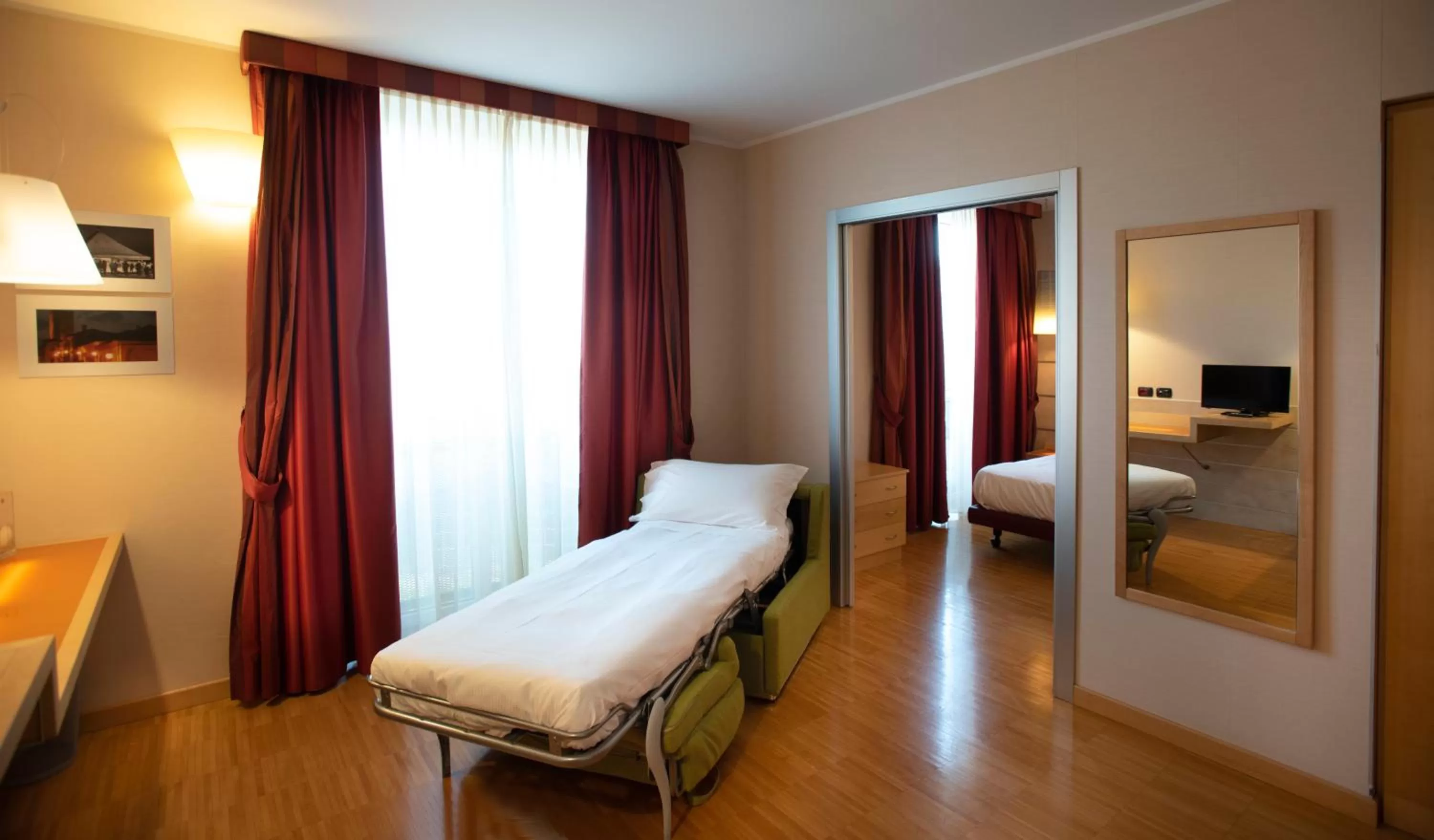 Bed in AlbaResidence Masera26