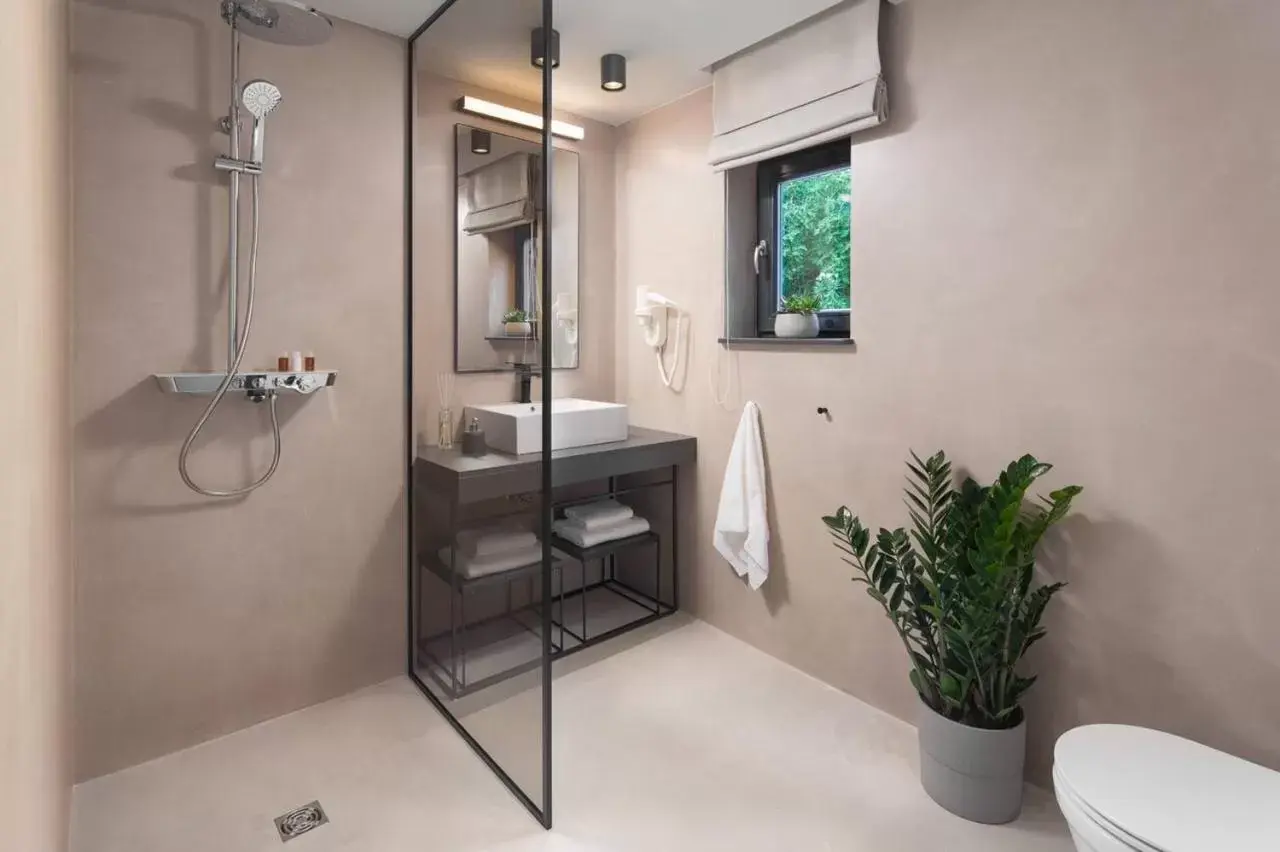 Deluxe King Room - single occupancy in Terra Residence Deluxe King Room - single occupancy in Terra Residence