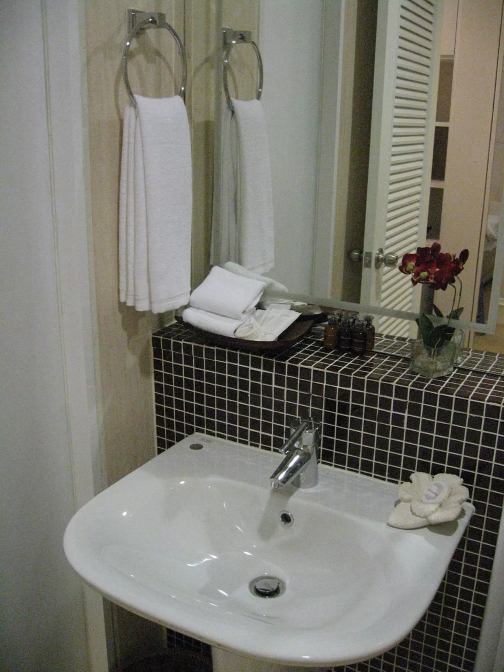 Bathroom in Aphrodite Inn Bangkok