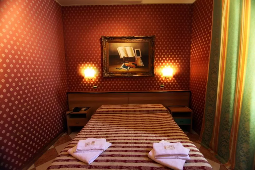 Bed in Hotel Hollywood