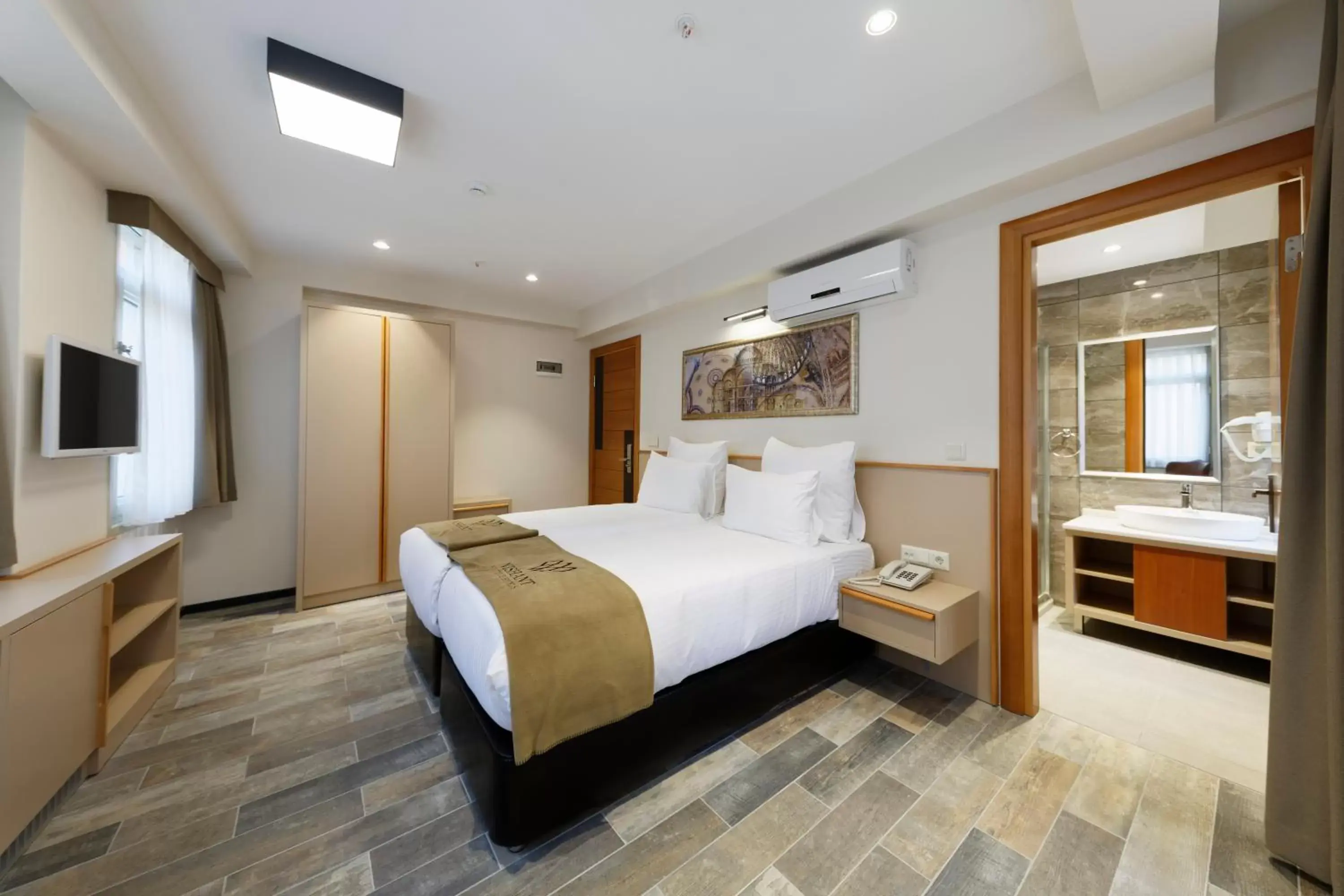 Bathroom, Bed in Nishant Hotel