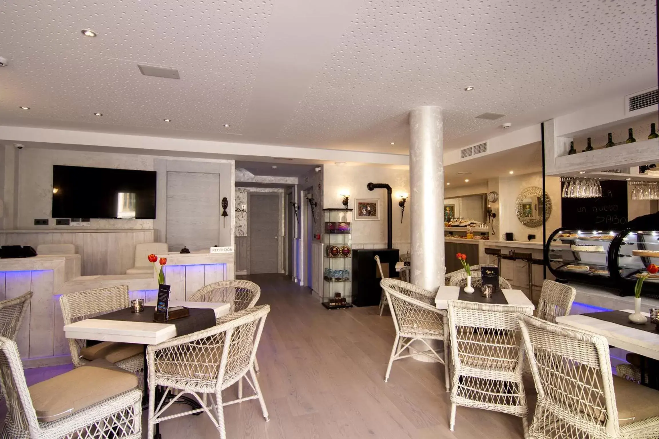 Lounge or bar, Seating Area in Boutique Hotel Sierra de Alicante