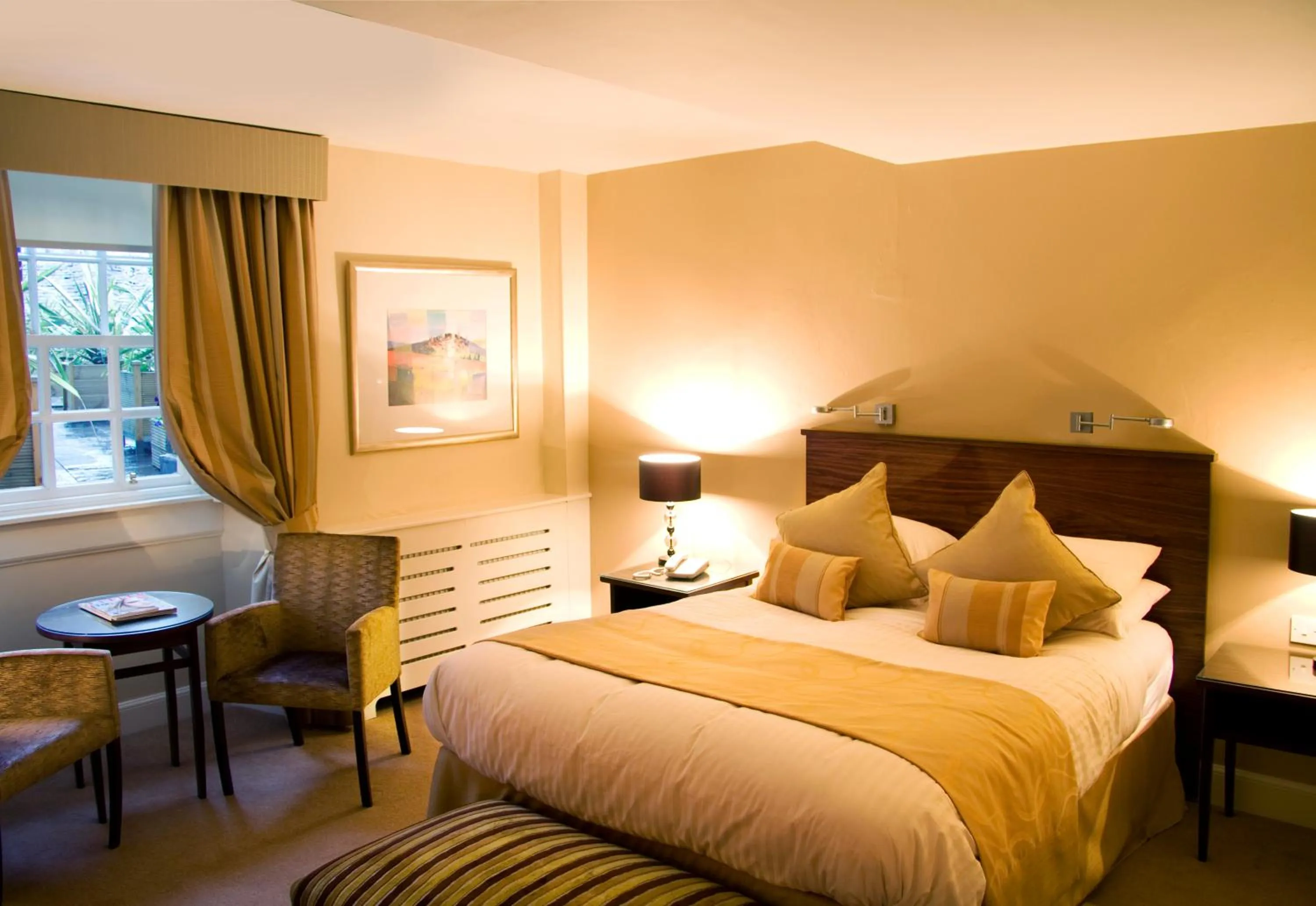 Bedroom, Bed in Royal Scots Club