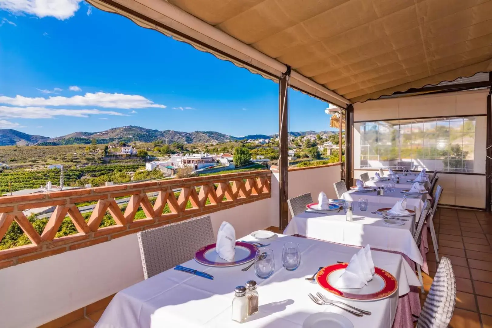 Restaurant/Places to Eat in Hotel Rural Almazara