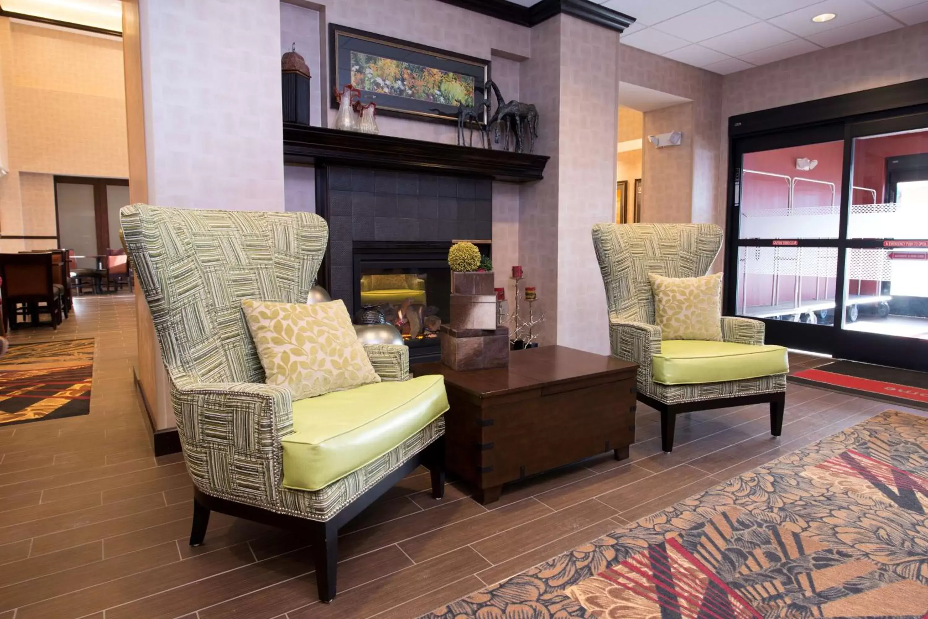 Lobby or reception, Seating Area in Hampton Inn & Suites Bismarck Northwest