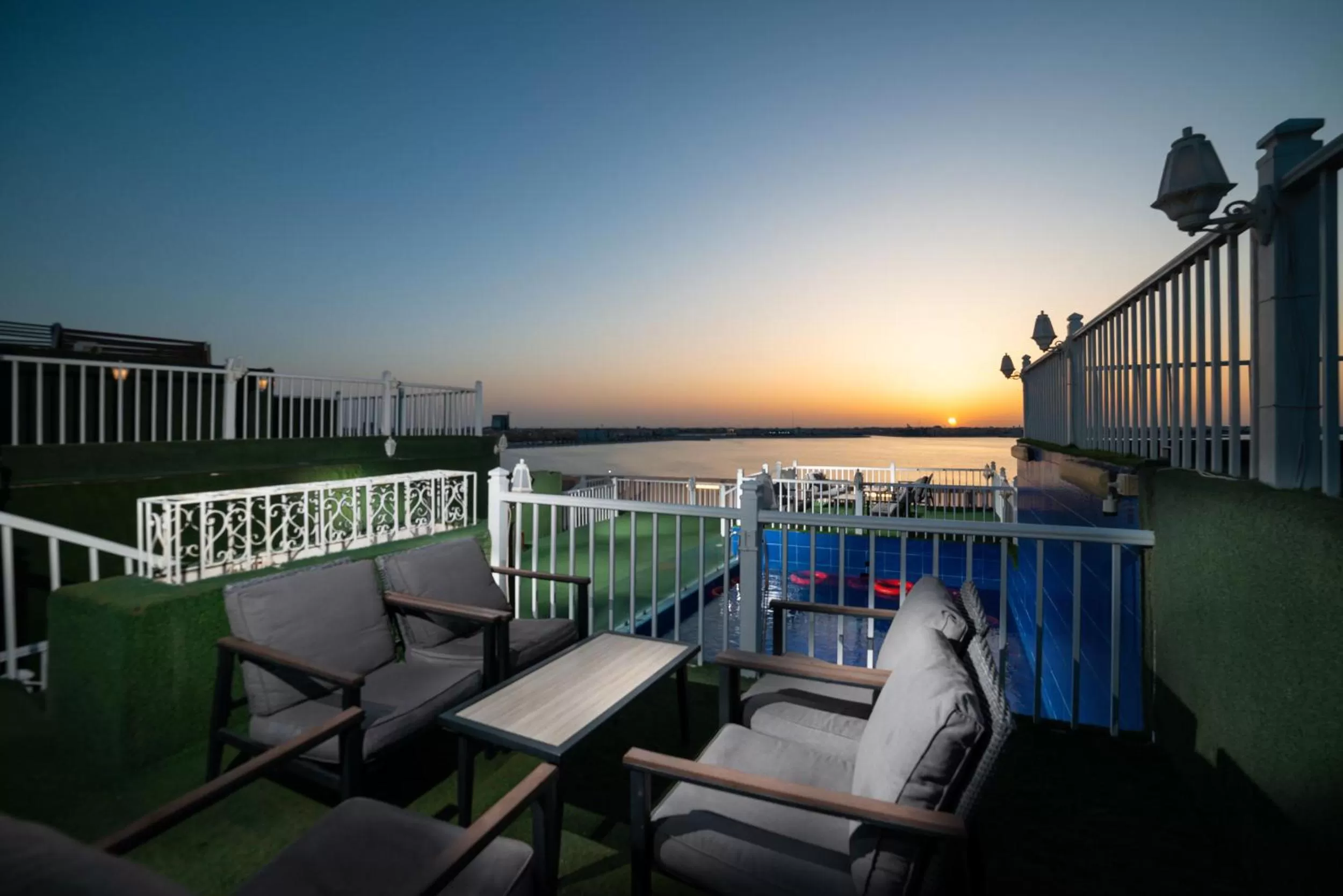 Golden Garden Al Corniche