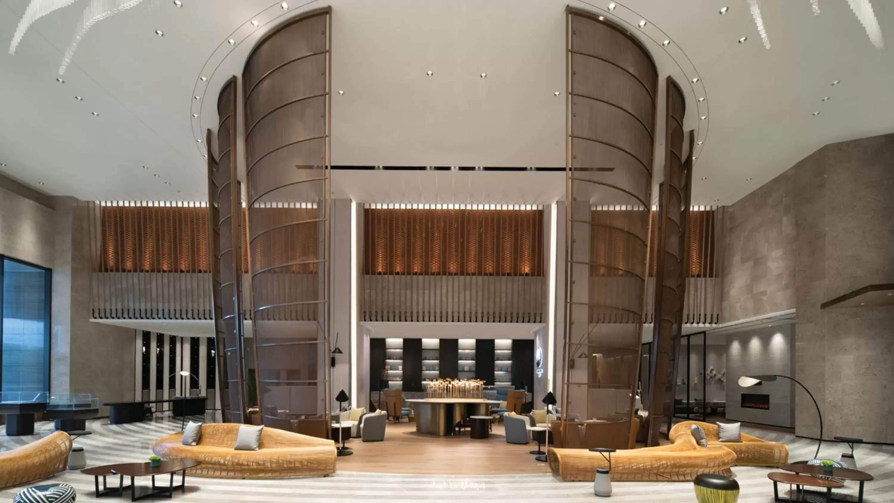 Lounge or bar in Crowne Plaza Quanzhou Riverview, an IHG Hotel