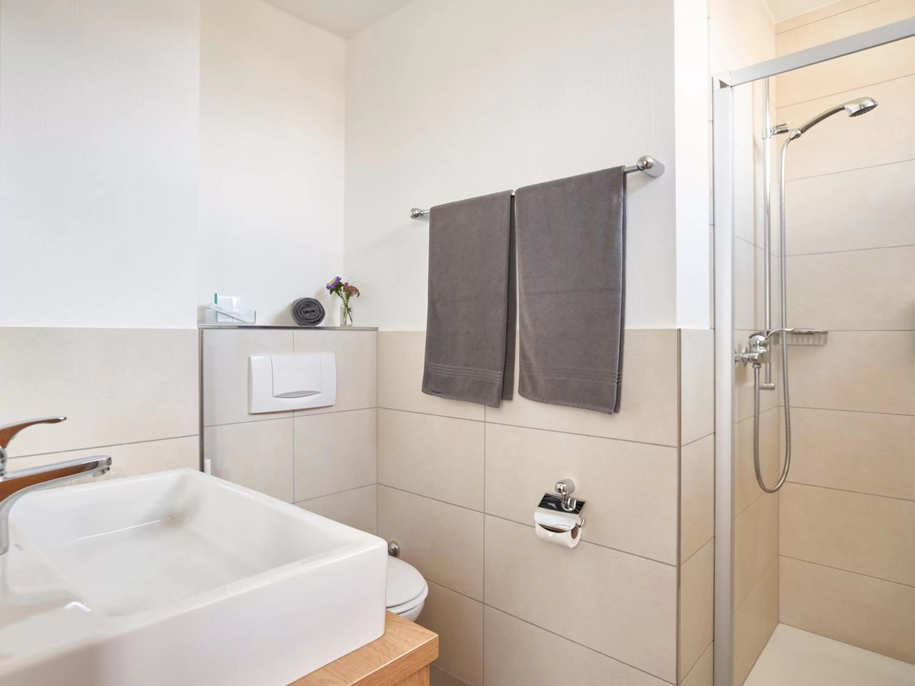 Shower in Victoria - Alpine Boutique Hotel & Fine Dining