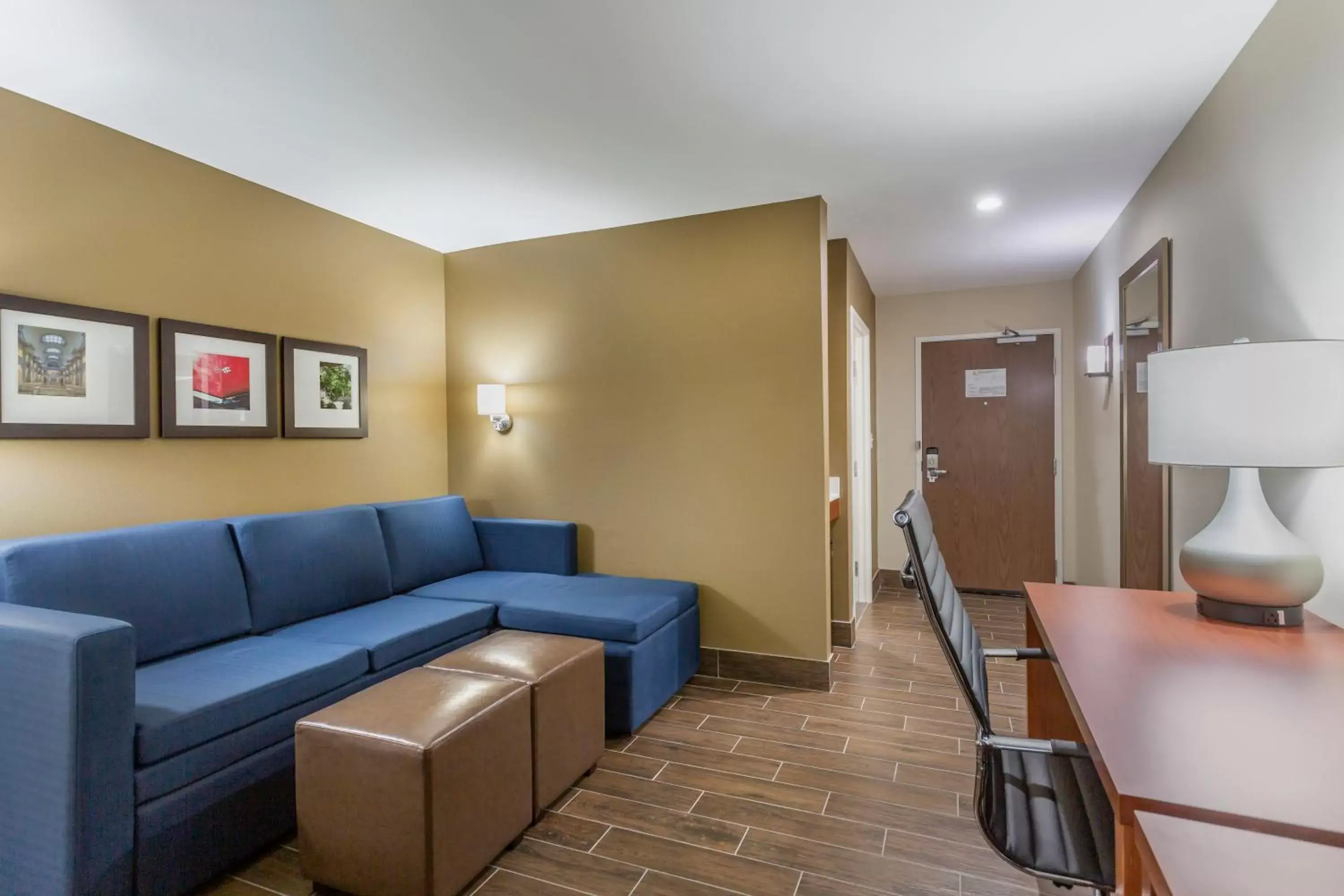 Seating Area in Comfort Suites