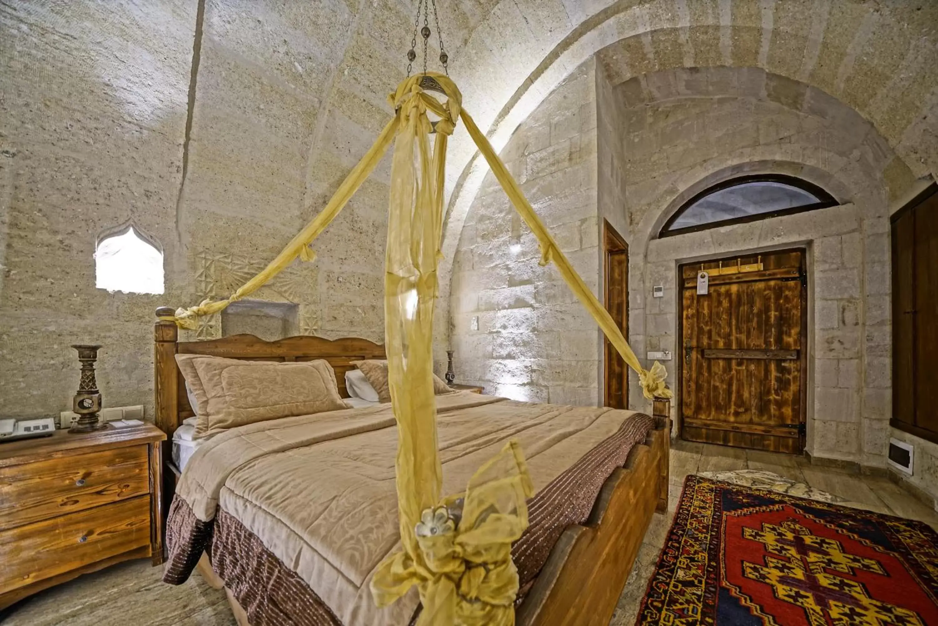 Bedroom in Maccan Cave Hotel