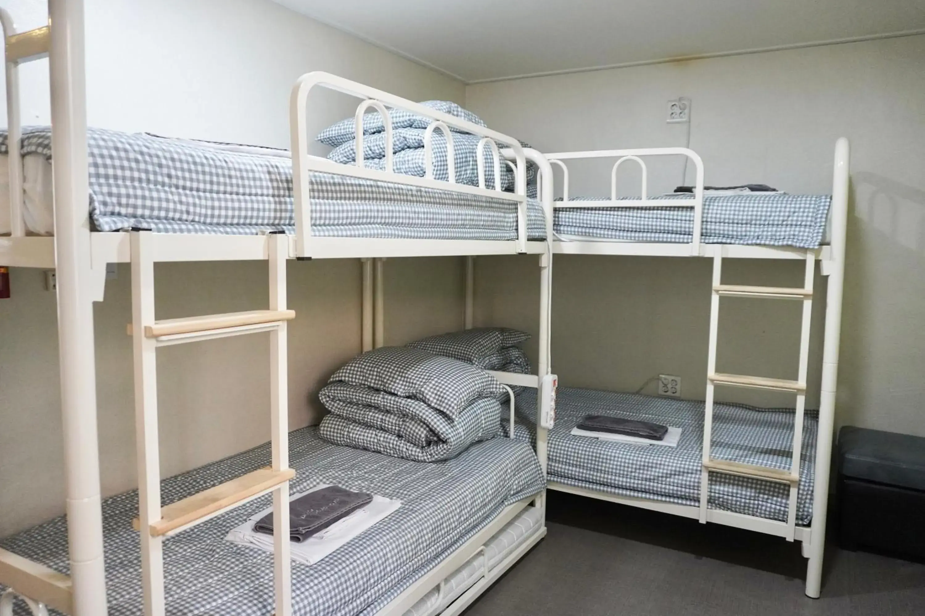 Bunk Bed in Dongseongro ZERO guesthouse