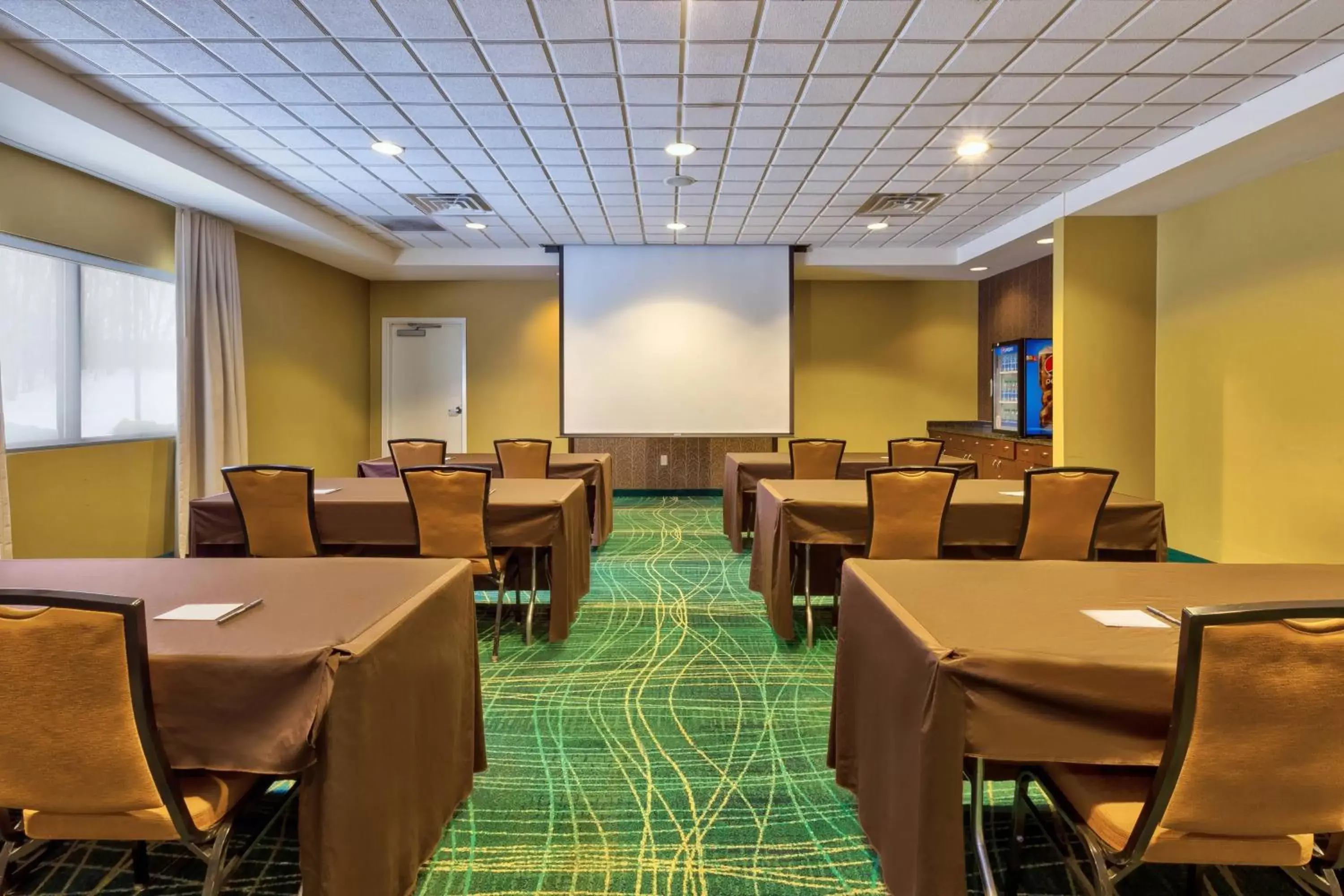 Meeting/conference room in SpringHill Suites by Marriott Grand Rapids Airport Southeast