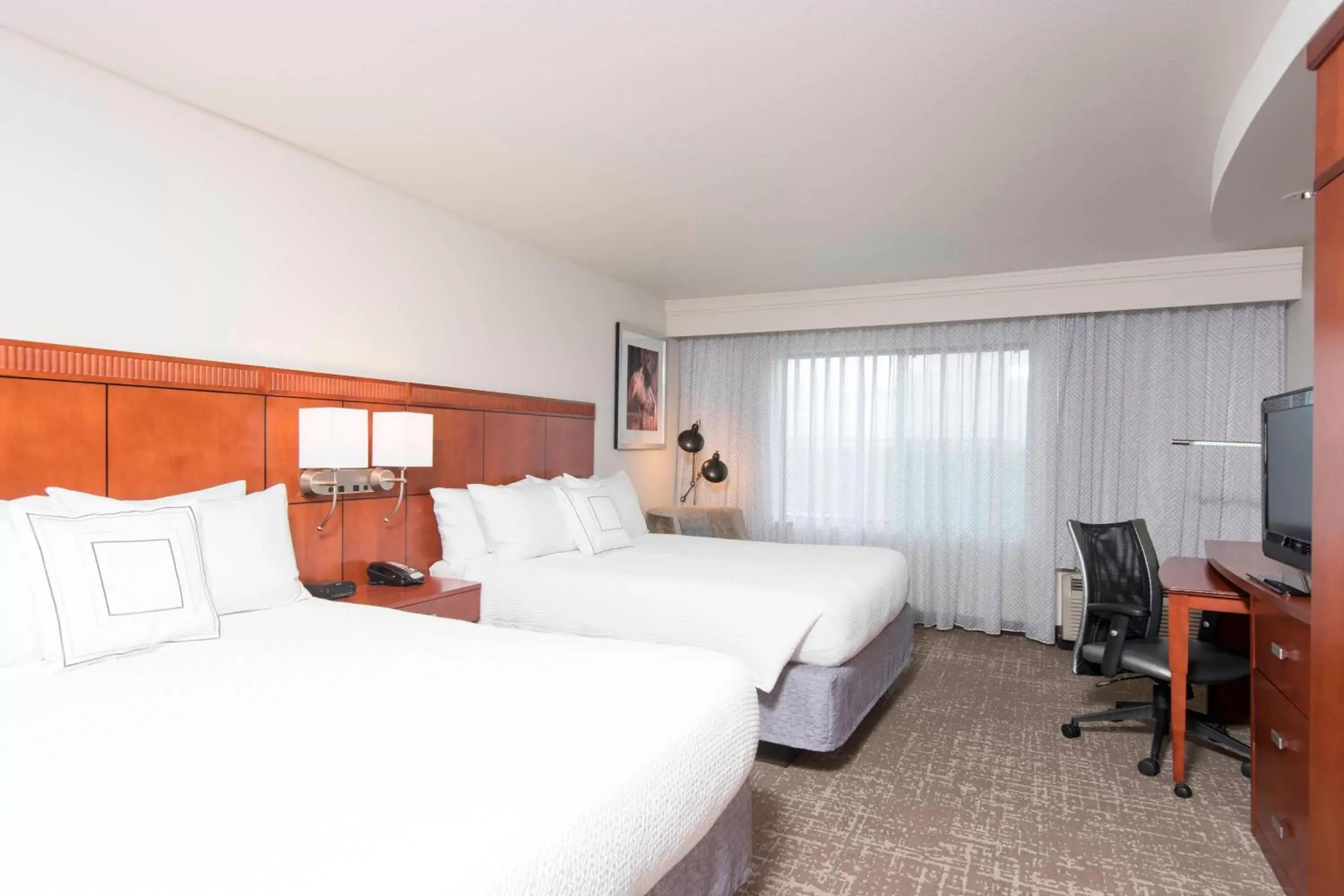 Photo of the whole room, Bed in Courtyard by Marriott San Antonio North Stone Oak At Legacy