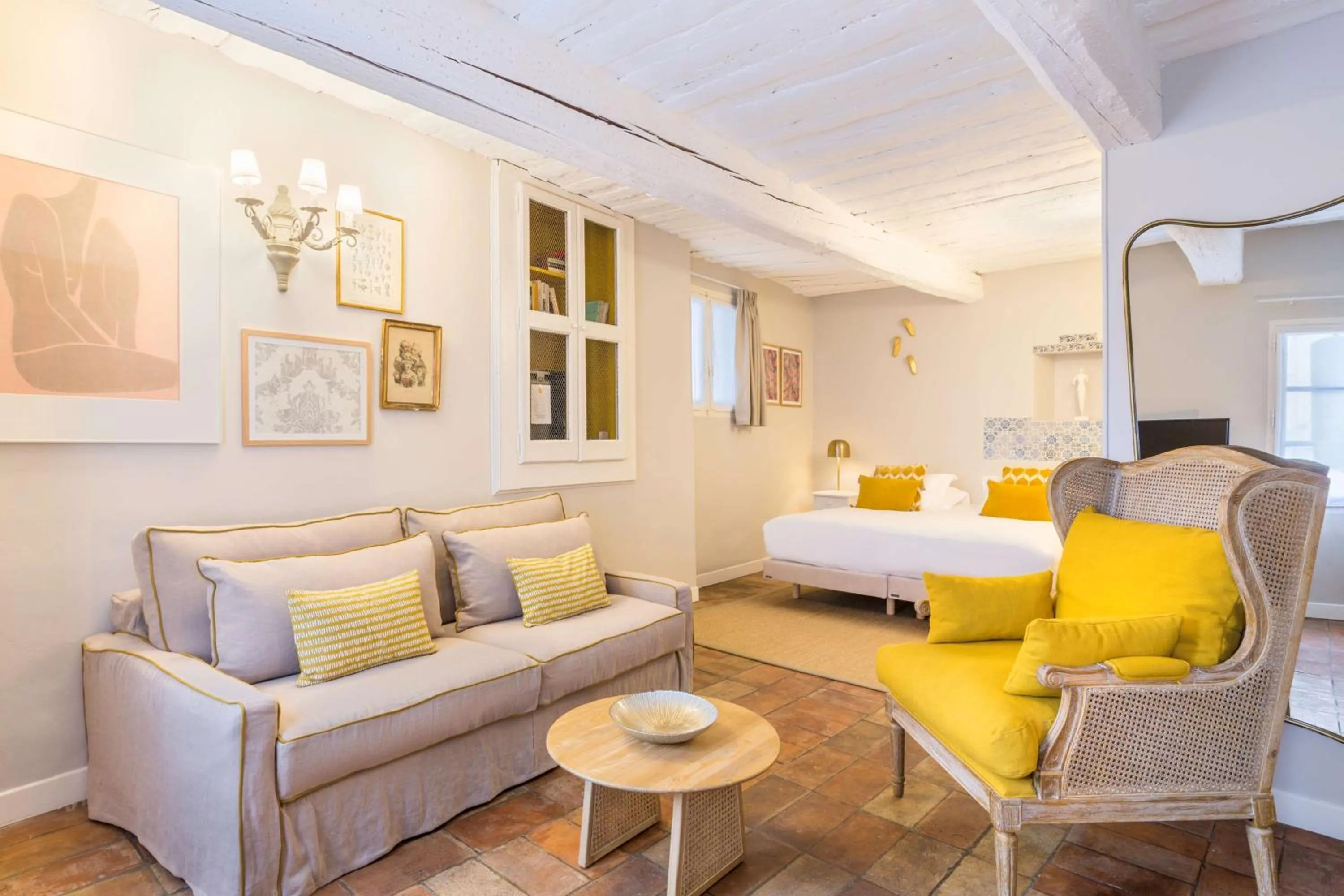 Comfort dependance Room in Château de Mazan, BW Premier Collection by Best Western