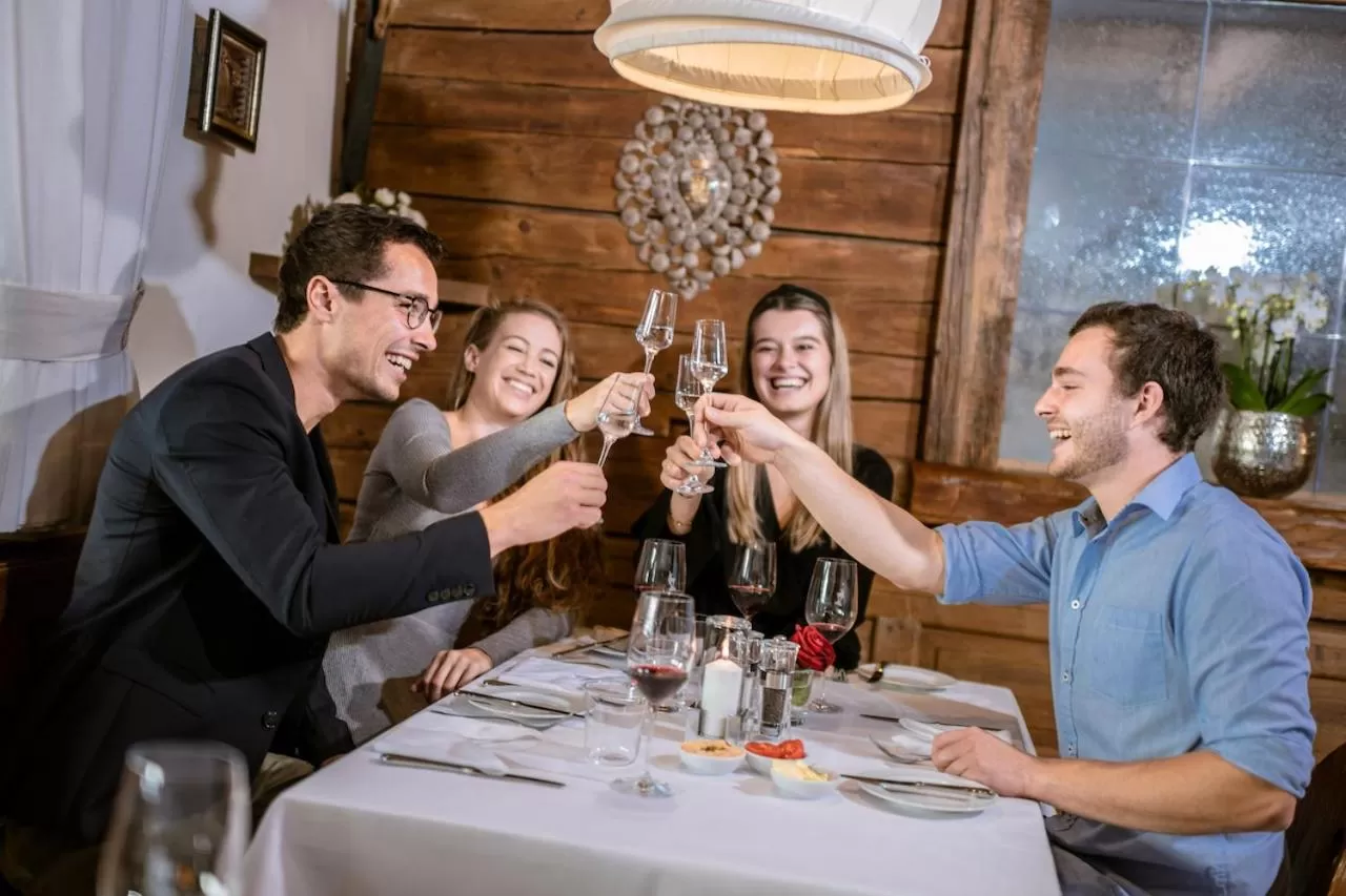 Restaurant/places to eat in Das Reisch