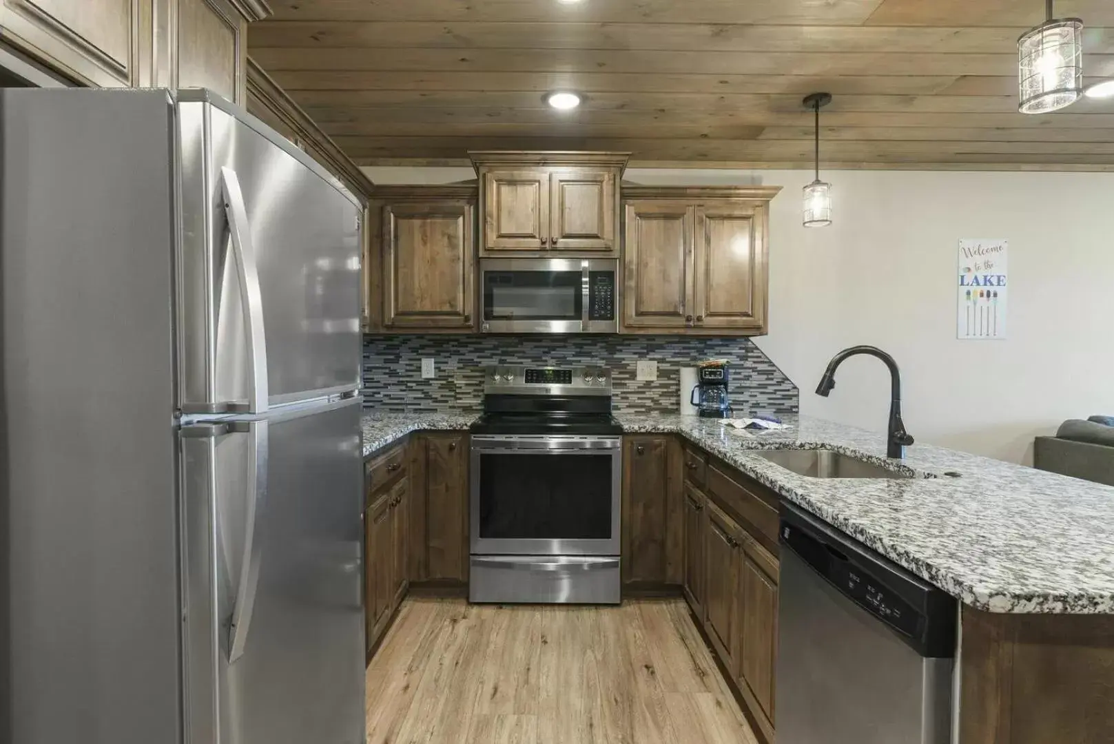 Kitchen or kitchenette, Kitchen/Kitchenette in Table Rock Resorts at Indian Point