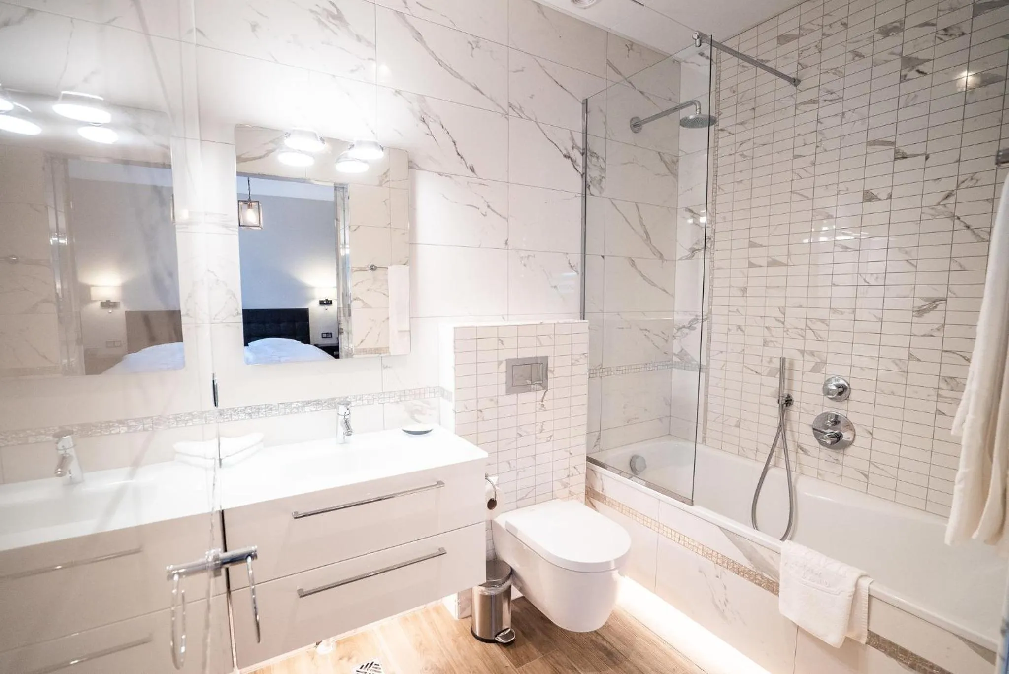 Bathroom in Hotel Keflavik by Reykjavik Keflavik Airport