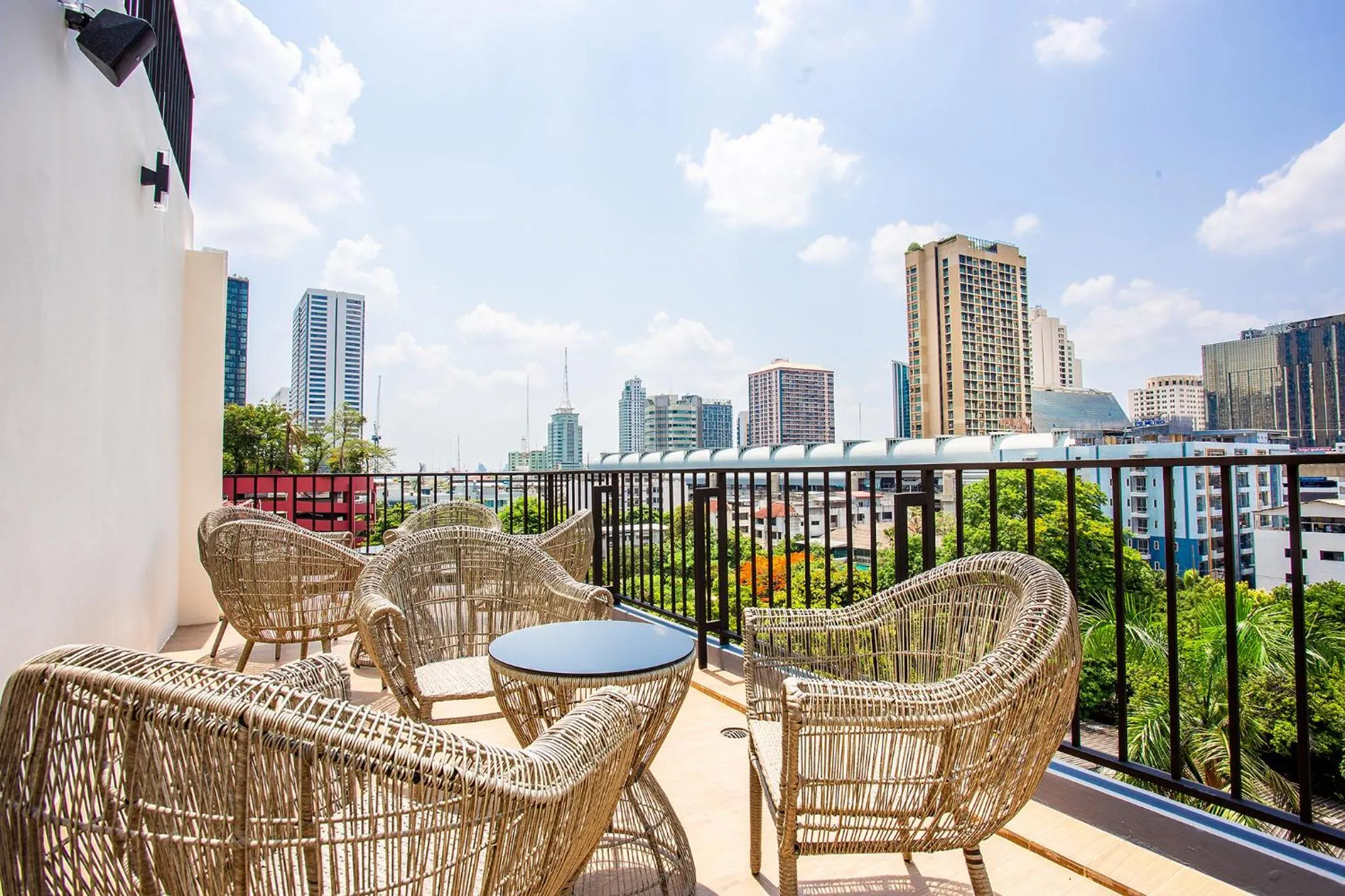 Area and facilities in Spittze Hotel Pratunam