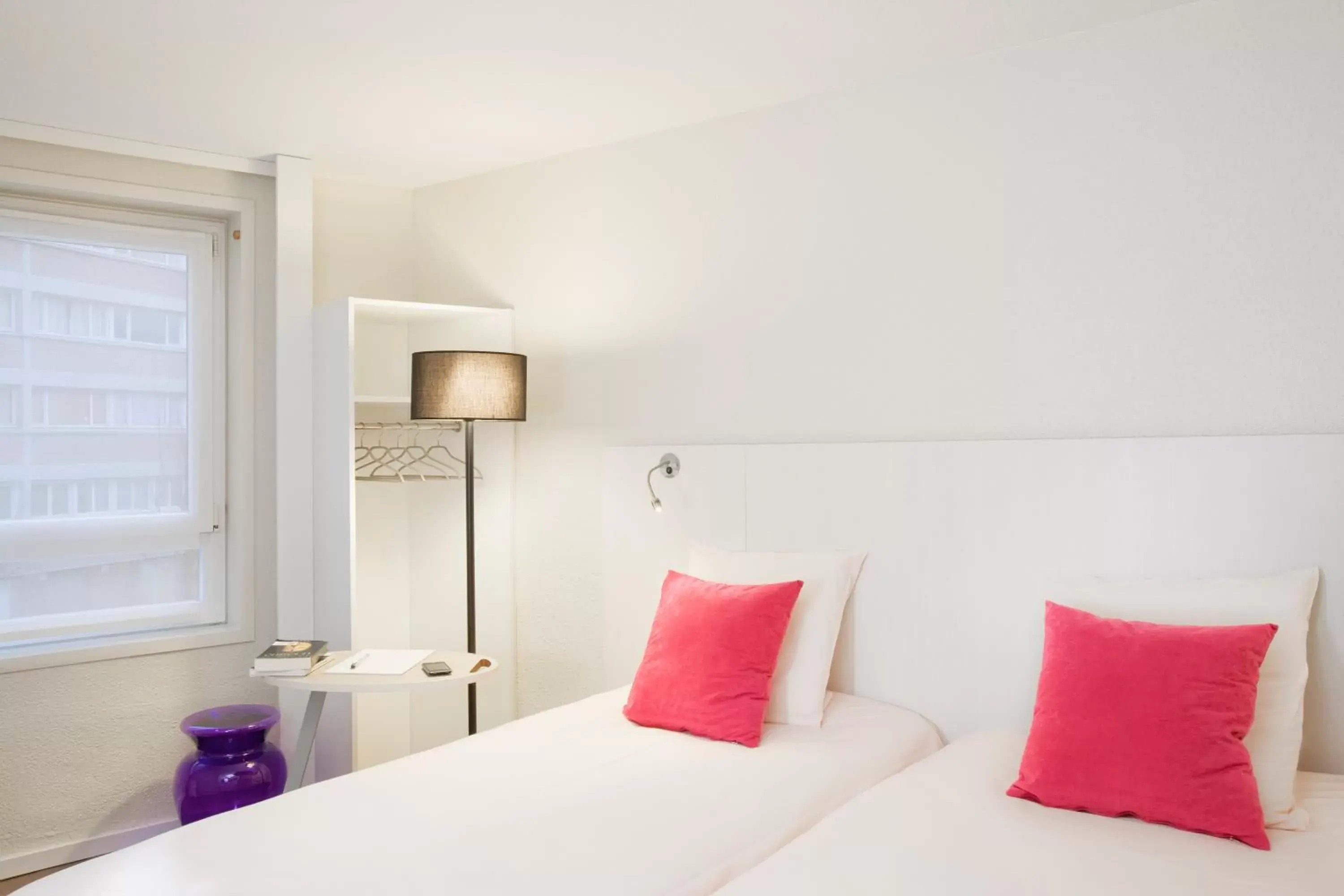 Bedroom, Bed in ibis Styles Lille Centre Gare Beffroi
