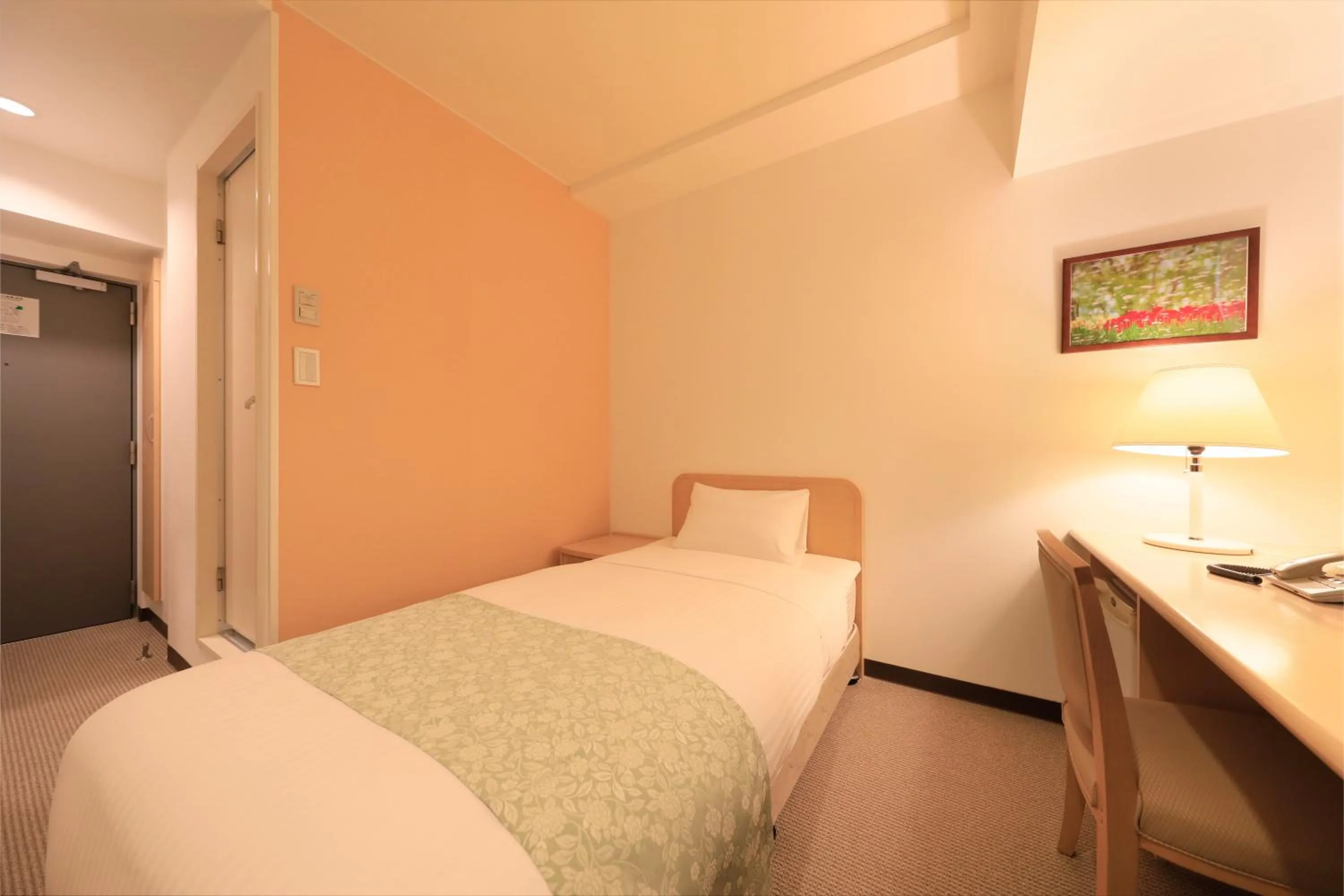 Photo of the whole room, Bed in Hotel Famy Inn Kinshicho