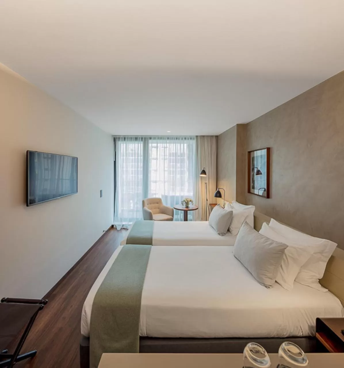 Toilet, Bed in Lux Lisboa Park