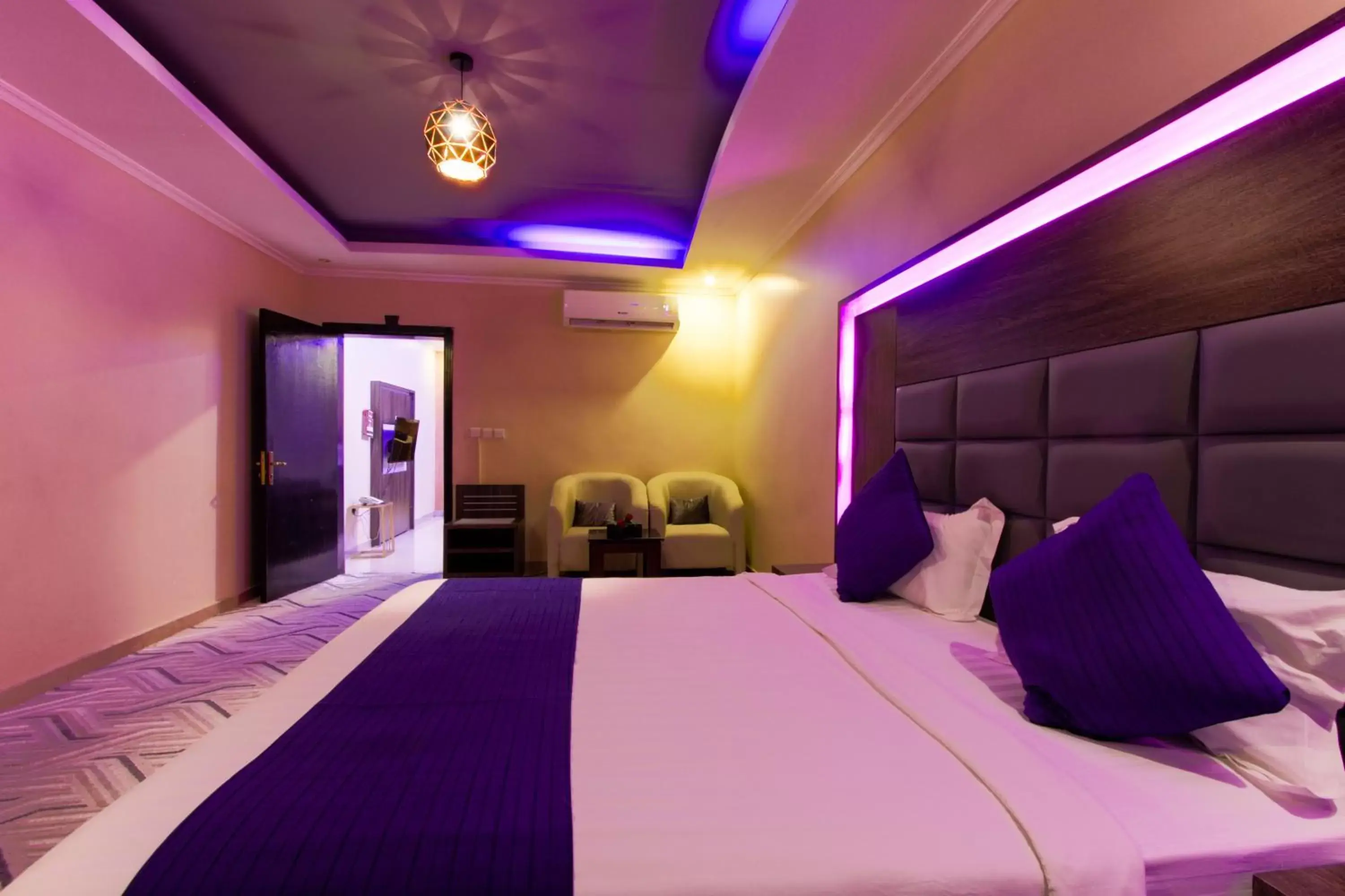 Bed in Maskan Al Dyafah Hotel Apartments 2