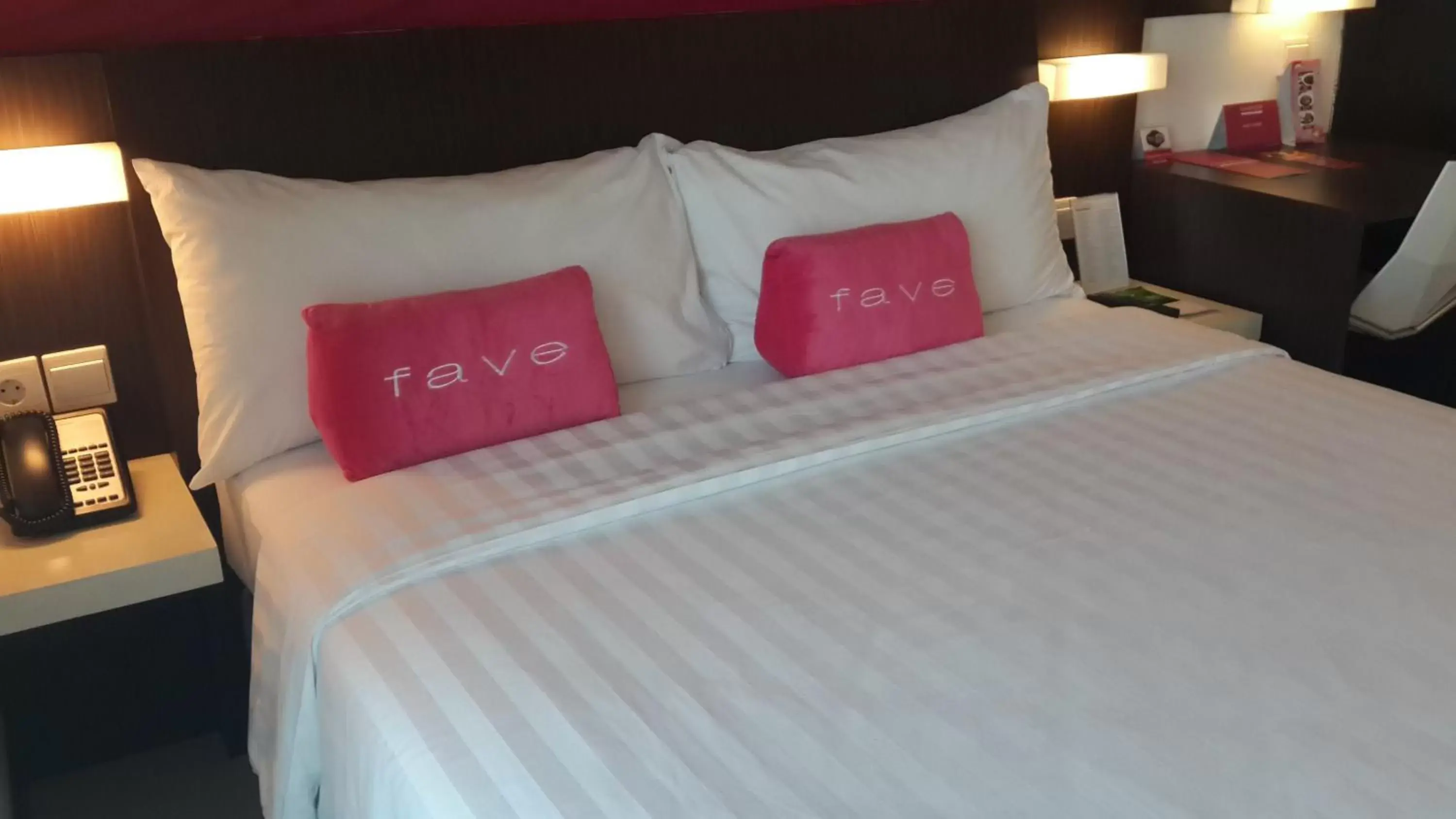 Bed in favehotel Pluit Junction