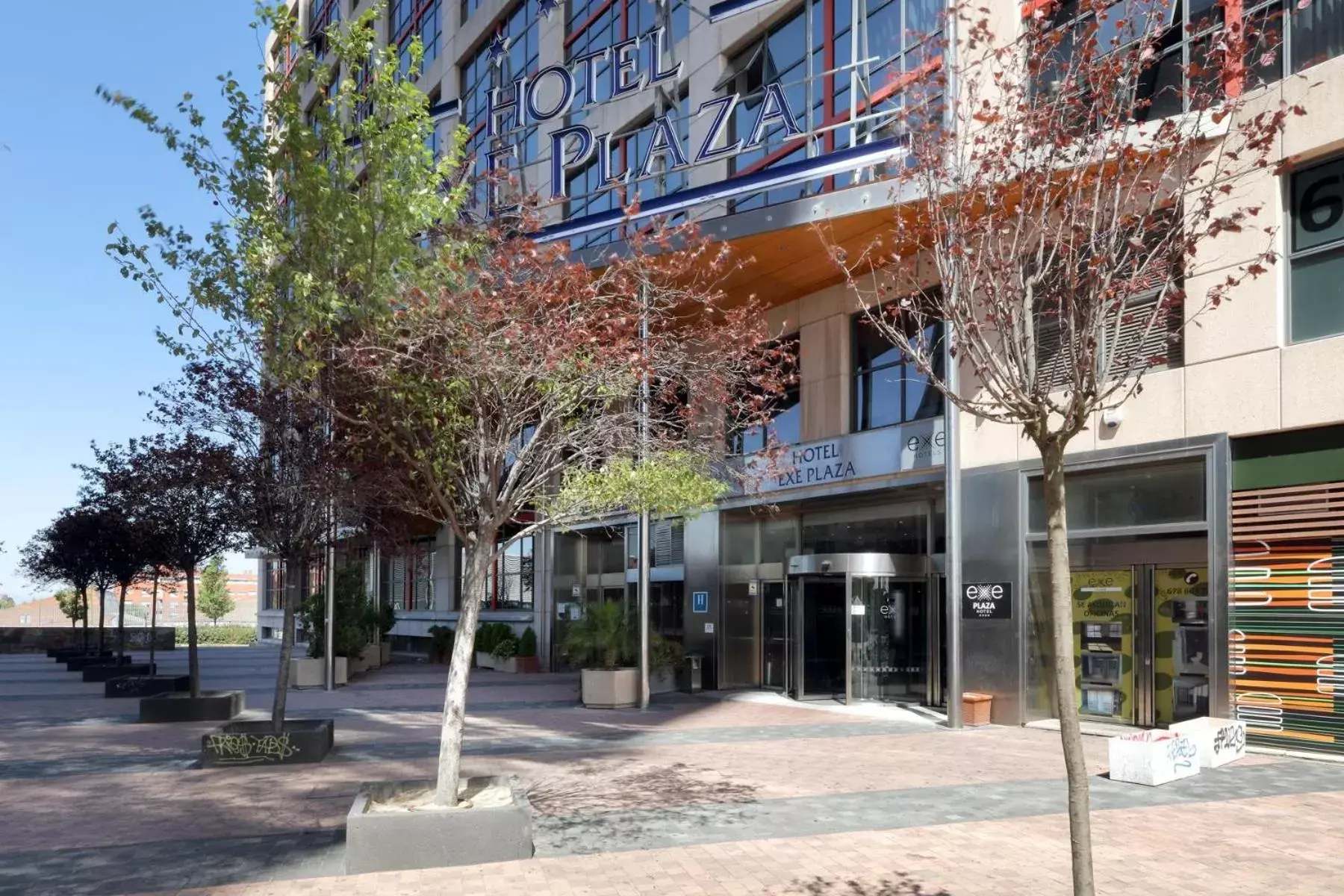 Facade/entrance in Exe Plaza Facade/entrance in Exe Plaza