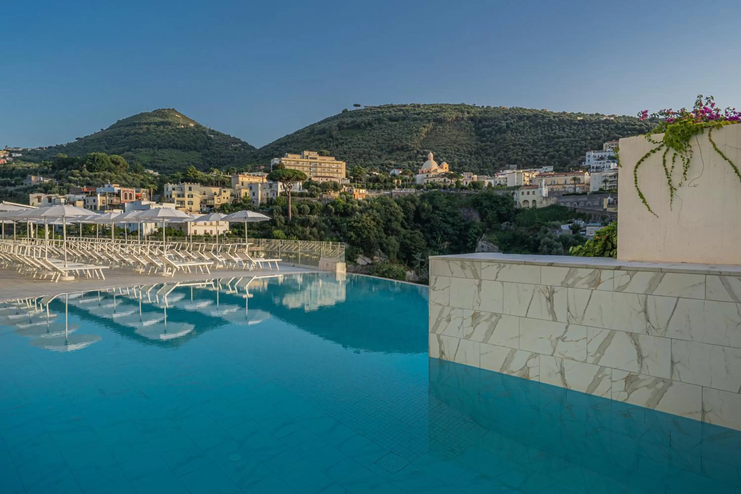 Swimming pool in Hotel Mary