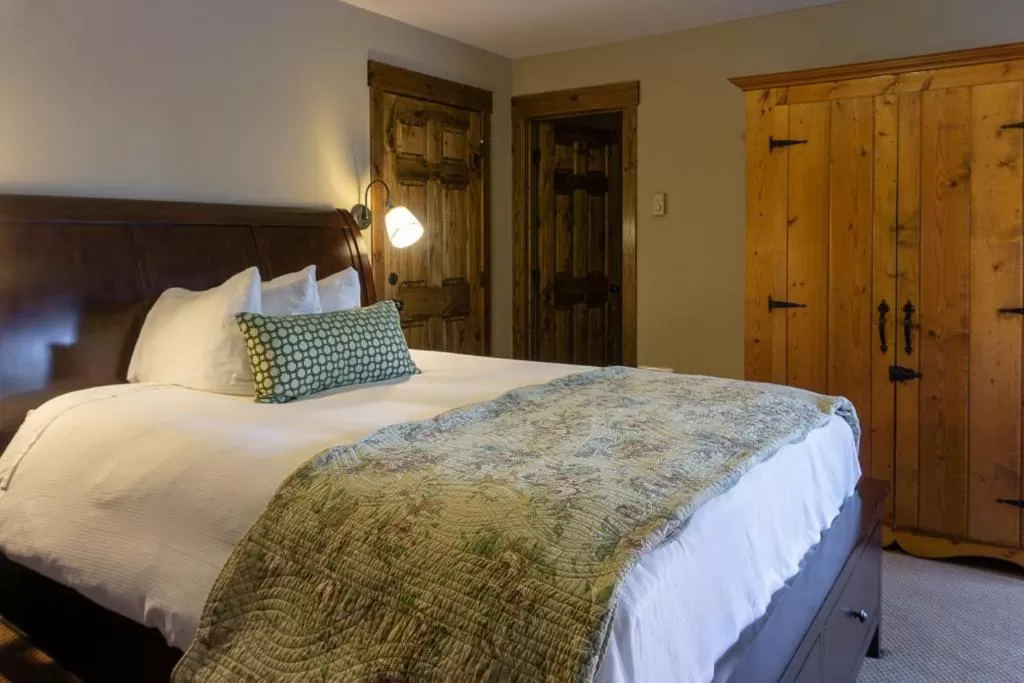 Bed in Duck Inn Lodge