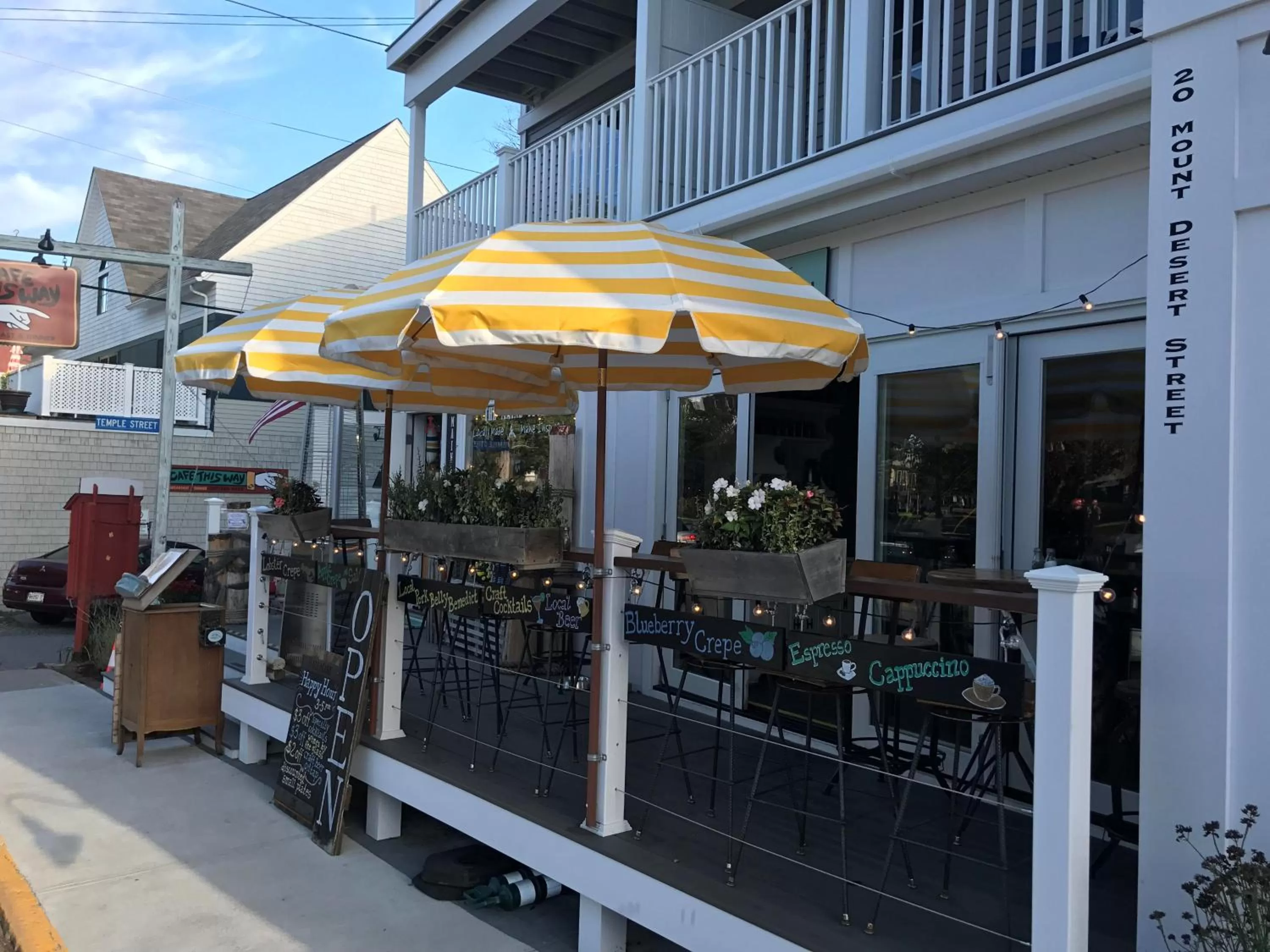 Property building in Acadia Hotel - Downtown