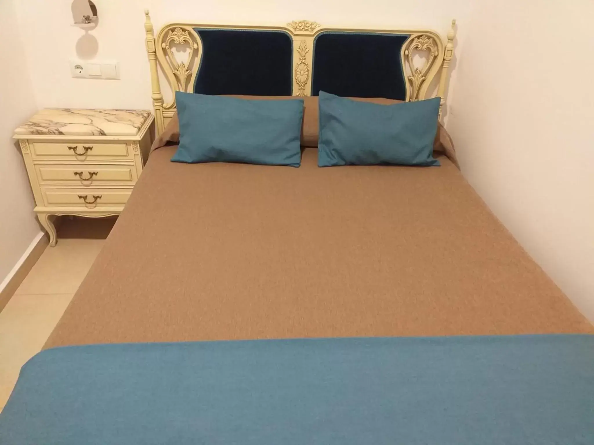 Bed in Hotel Maritimo