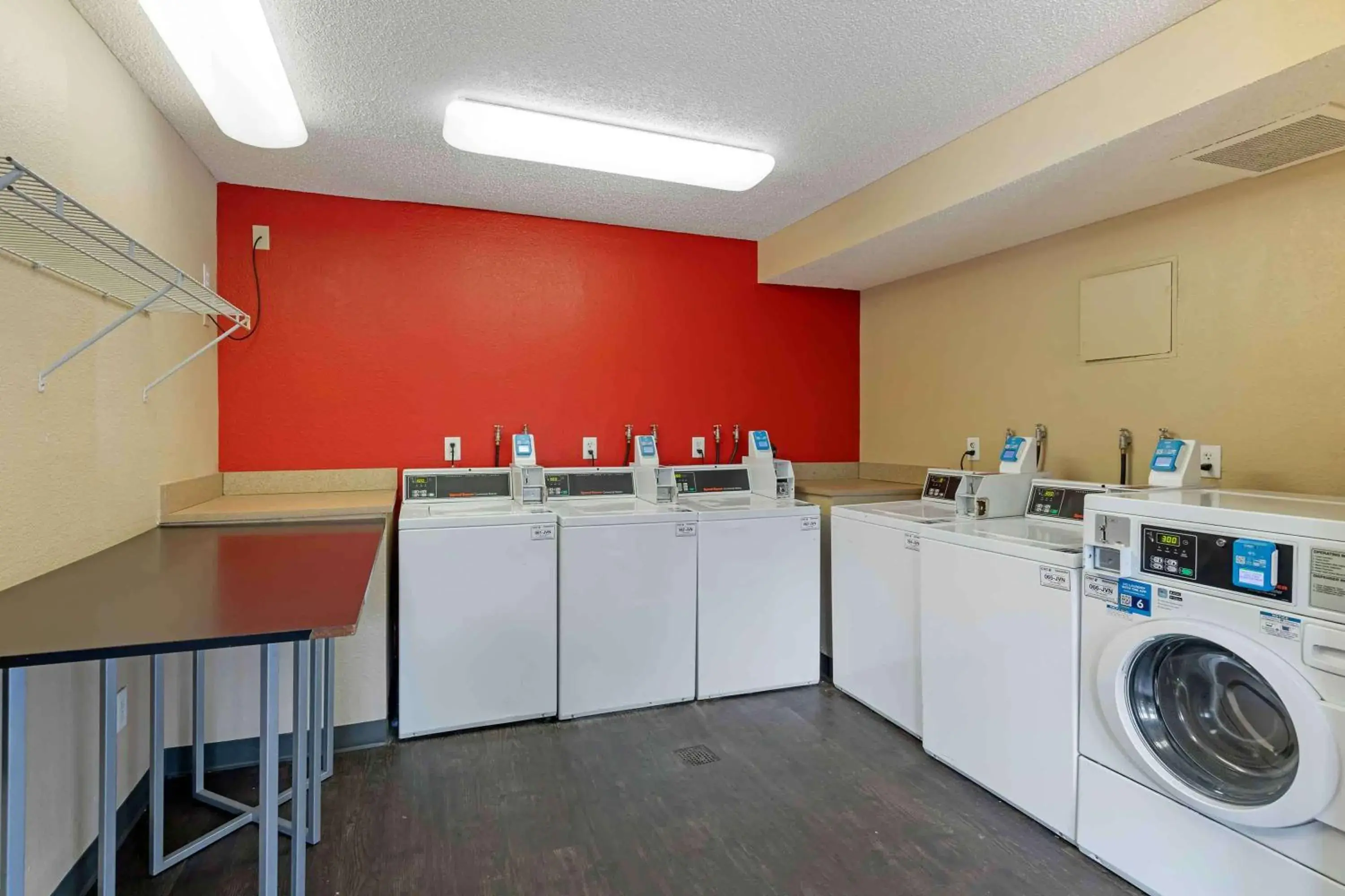 Property building, Kitchen/Kitchenette in Extended Stay America Suites - Orange County - Brea