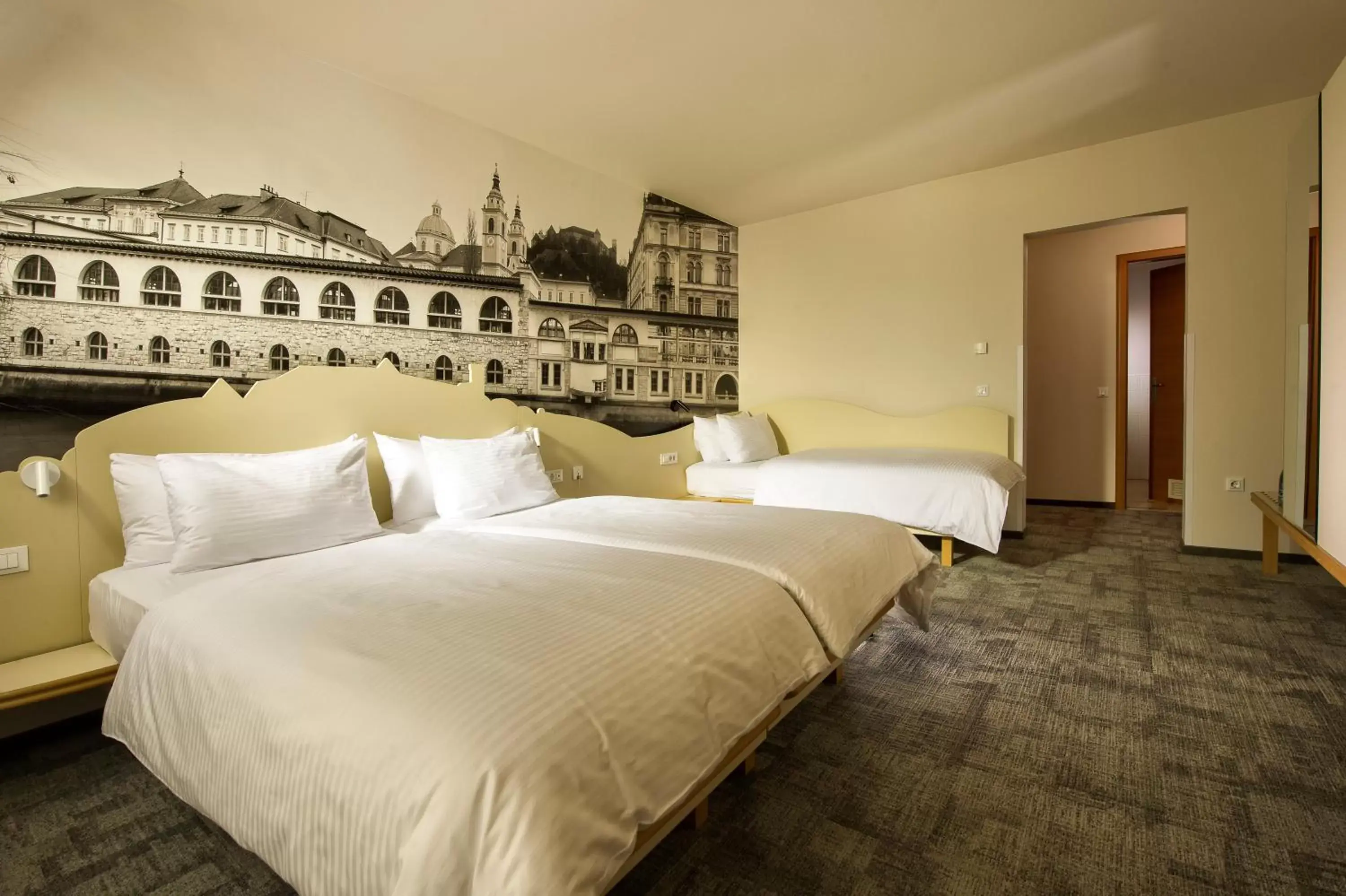 Triple Room in City Hotel Ljubljana