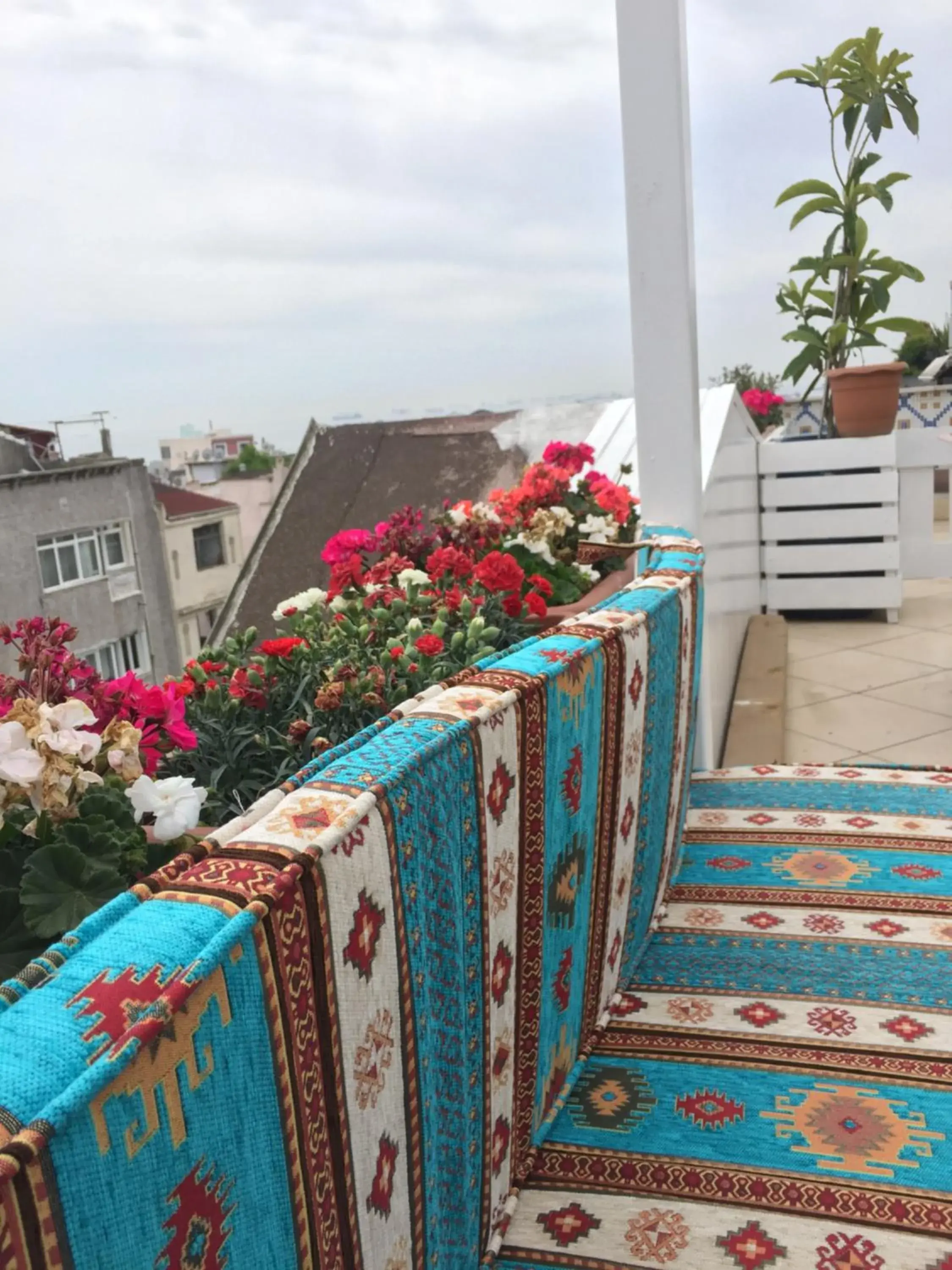 Balcony/Terrace in Istanbul Holiday Hotel
