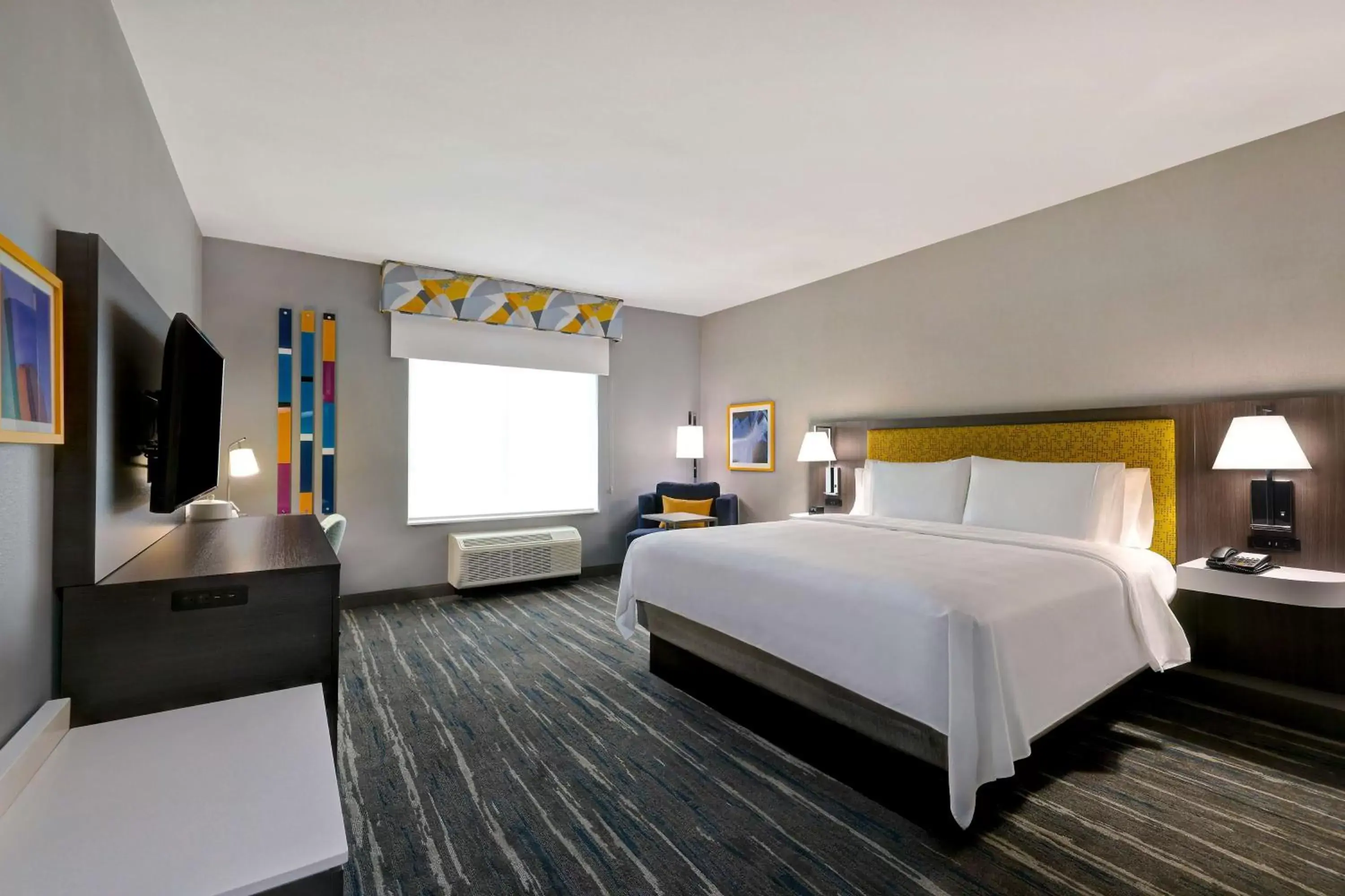 Bedroom in Hampton Inn & Suites Houston East Beltway 8, Tx