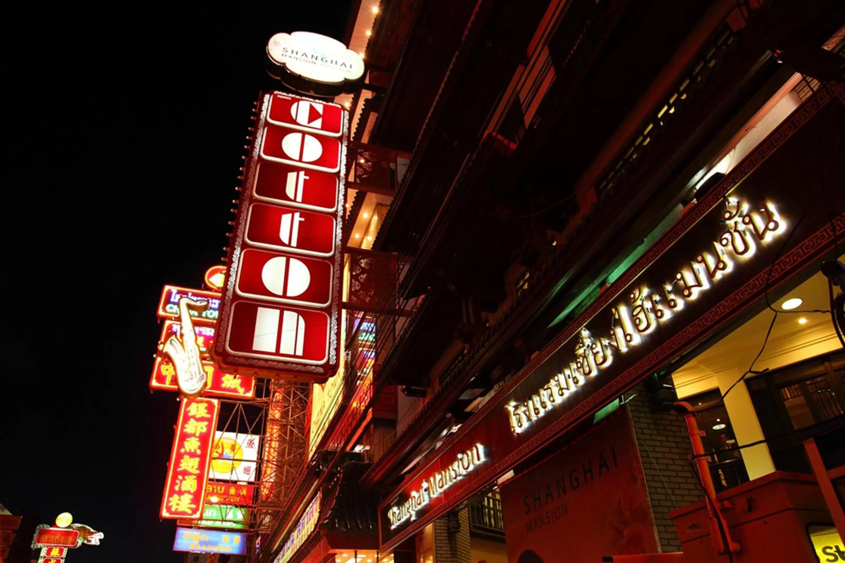 Nearby landmark in Shanghai Mansion Bangkok