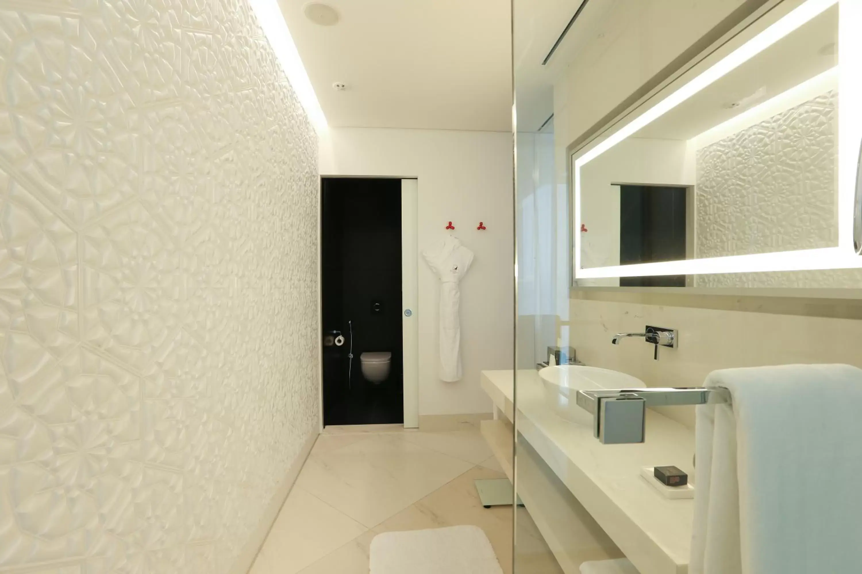 Bathroom in Mondrian Doha Bathroom in Mondrian Doha