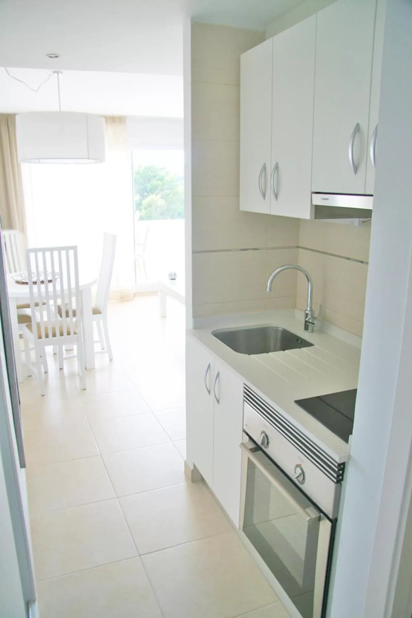 Kitchen or kitchenette, Kitchen/Kitchenette in Camelina Suites - Formerly Torrent Bay