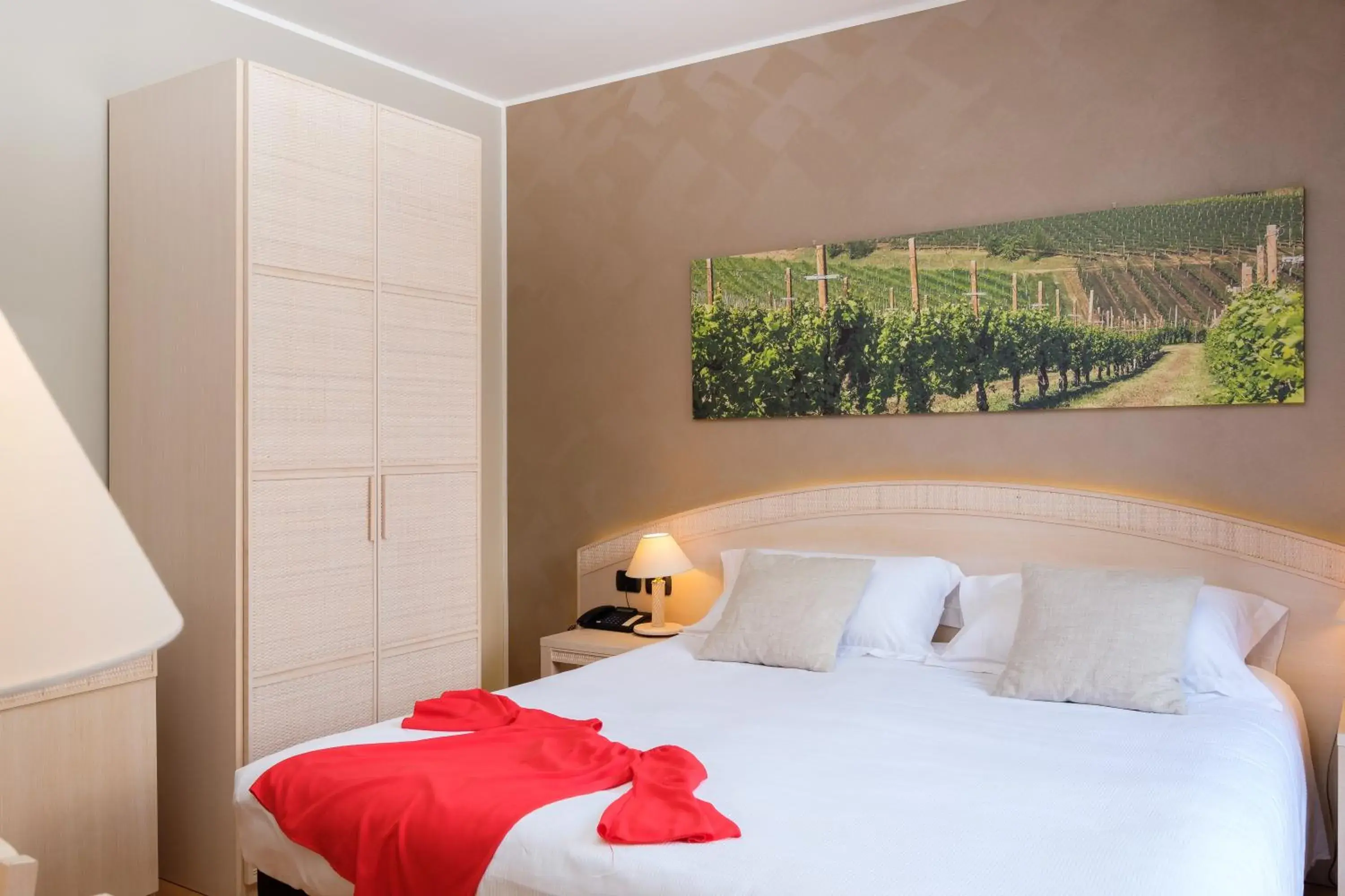 Photo of the whole room, Bed in Wine Hotel San Giacomo Activity & Wellness