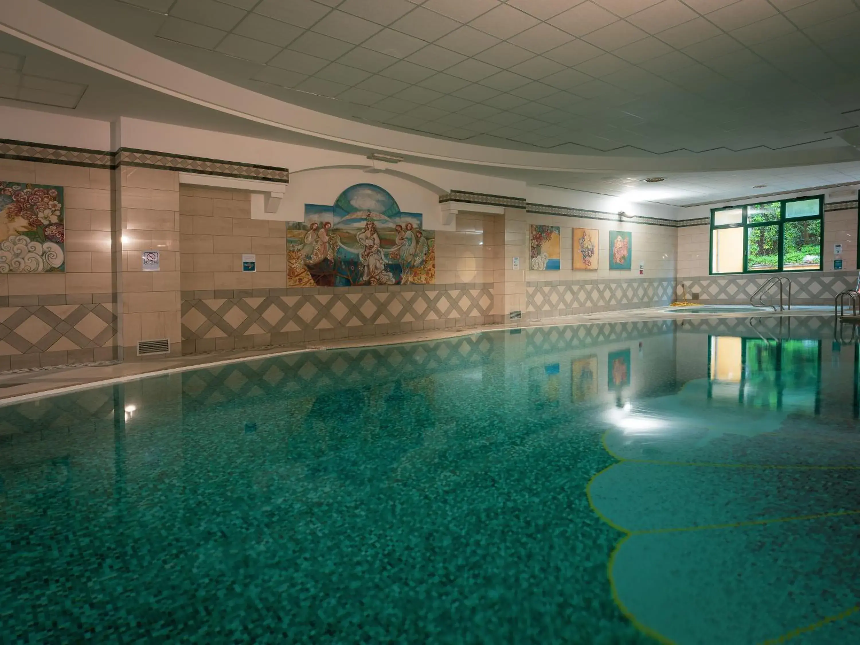 Swimming Pool in Parc Hotel Gritti