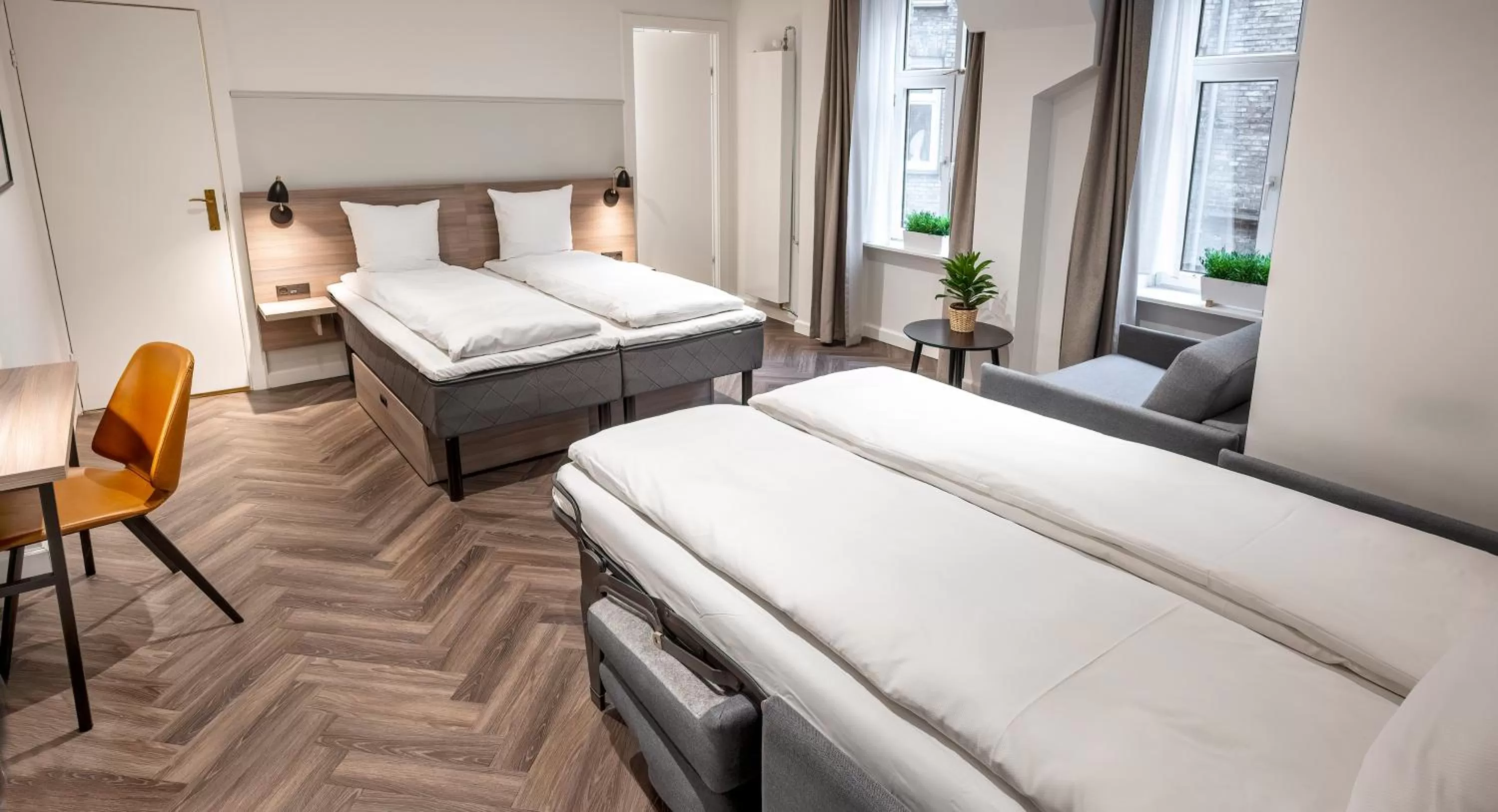 Photo of the whole room, Bed in Go Hotel Saga