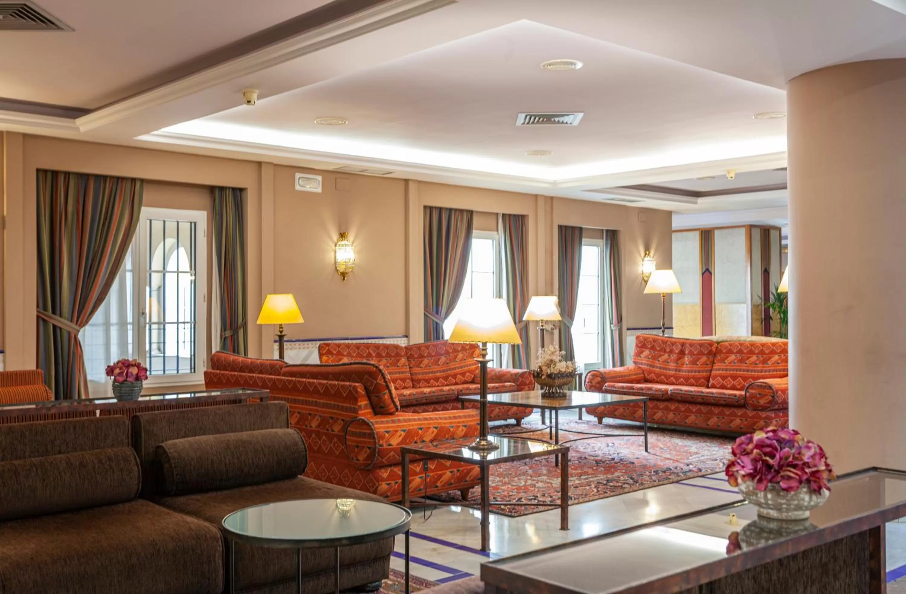 Lobby or reception in Hotel Macià Alfaros