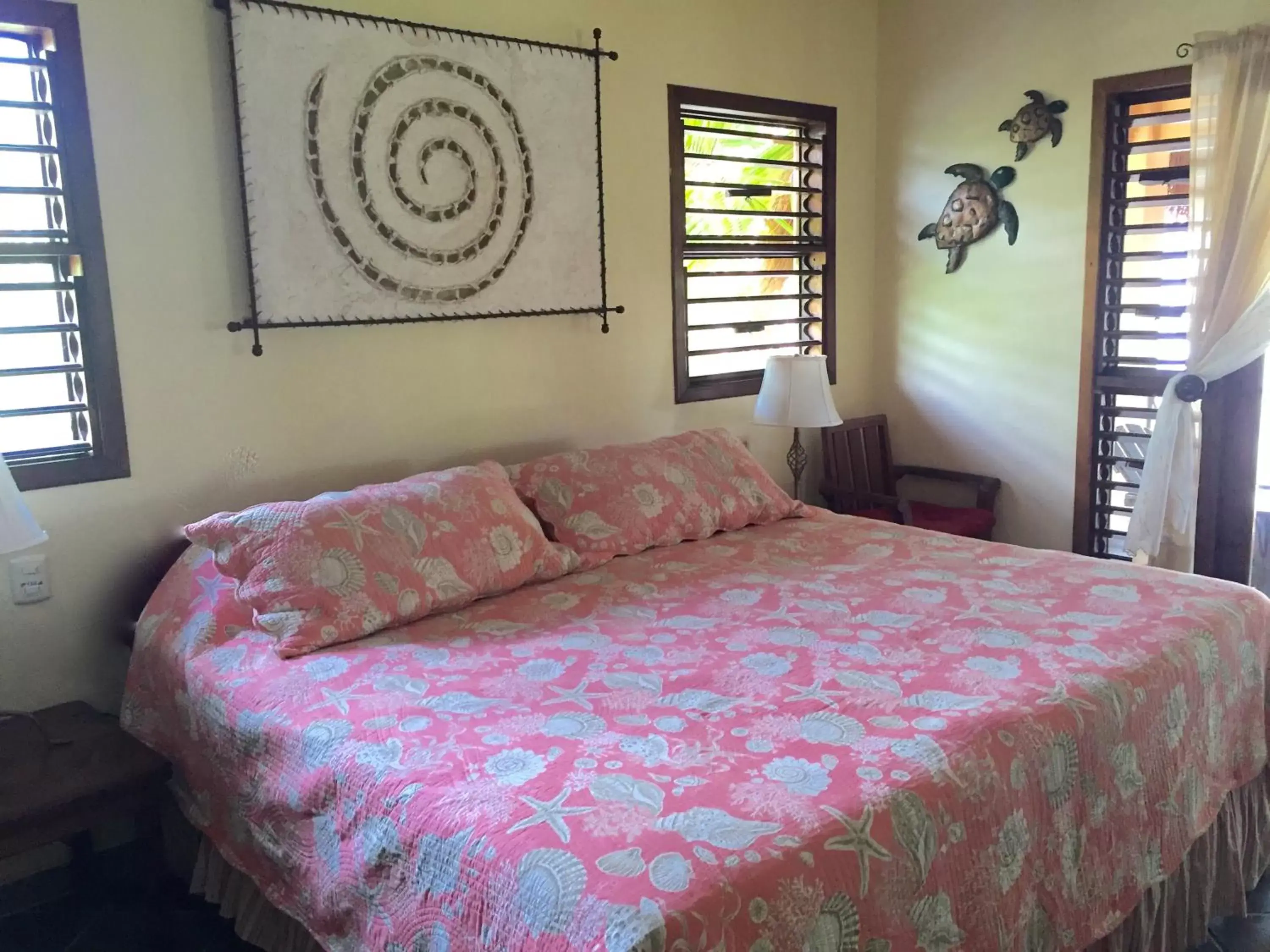 Bed in Nah Uxibal Villa and Casitas