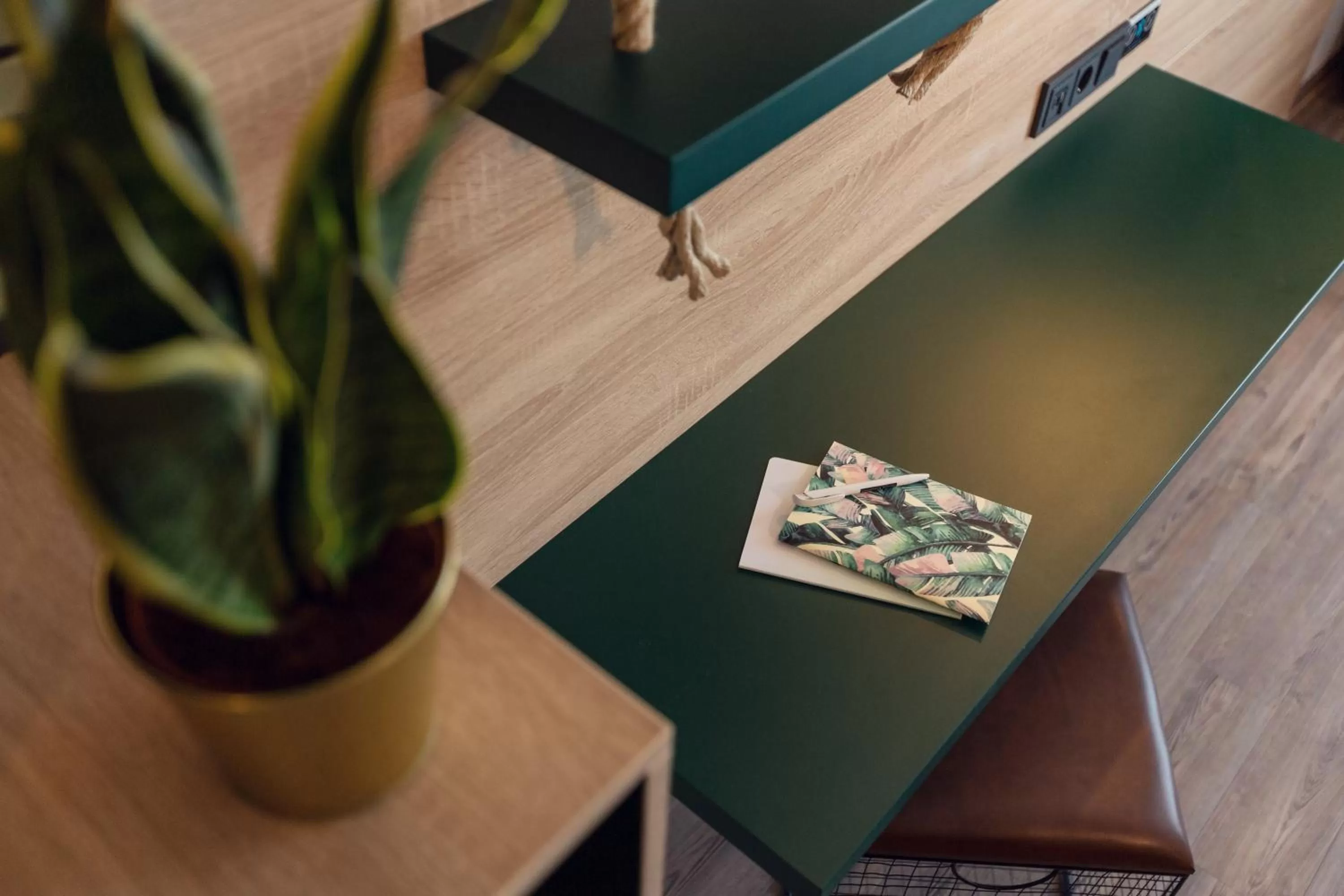 TV and multimedia in Holiday Inn - the niu, Crusoe Bremen Airport by IHG