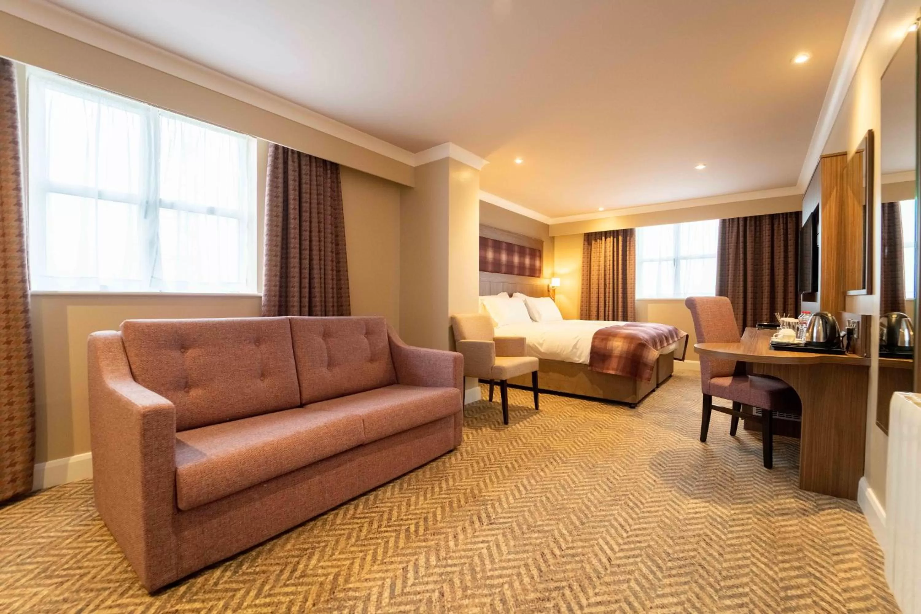 TV and multimedia, Bed in Dillon’s Hotel