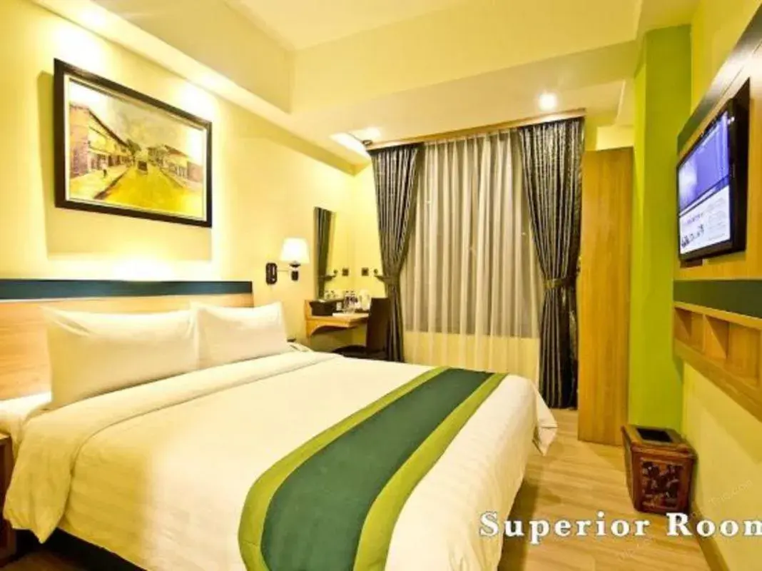 Bed in Green Batara Hotel