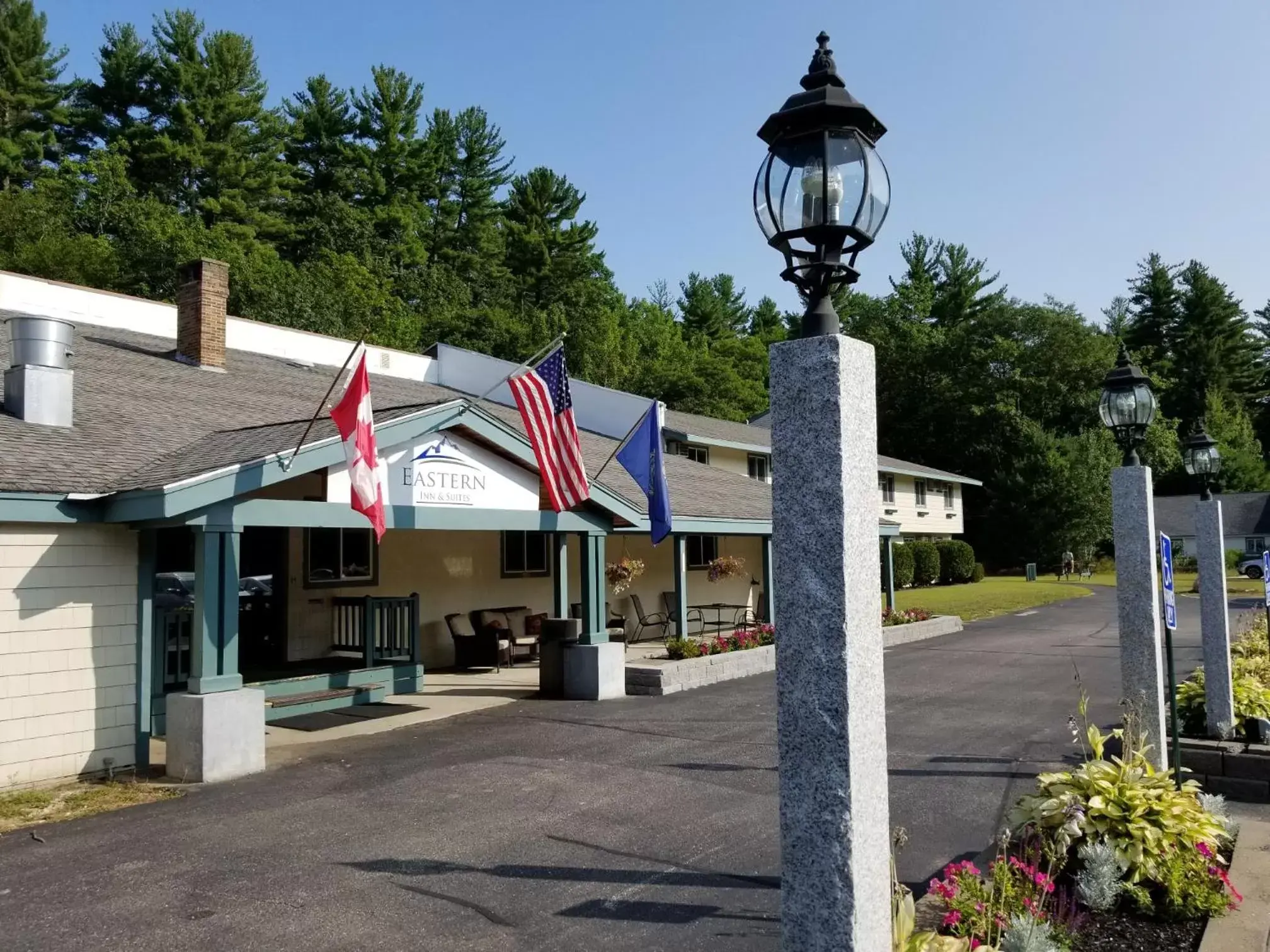 Property Building in Eastern Inn & Suites (formerly Eastern Inns)