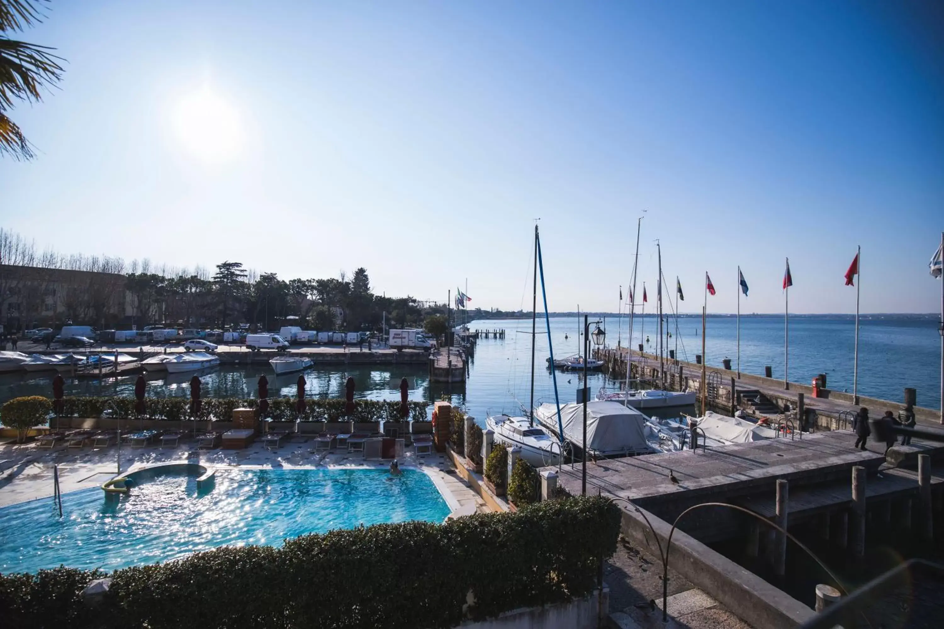 Property building, Swimming Pool in Hotel Sirmione