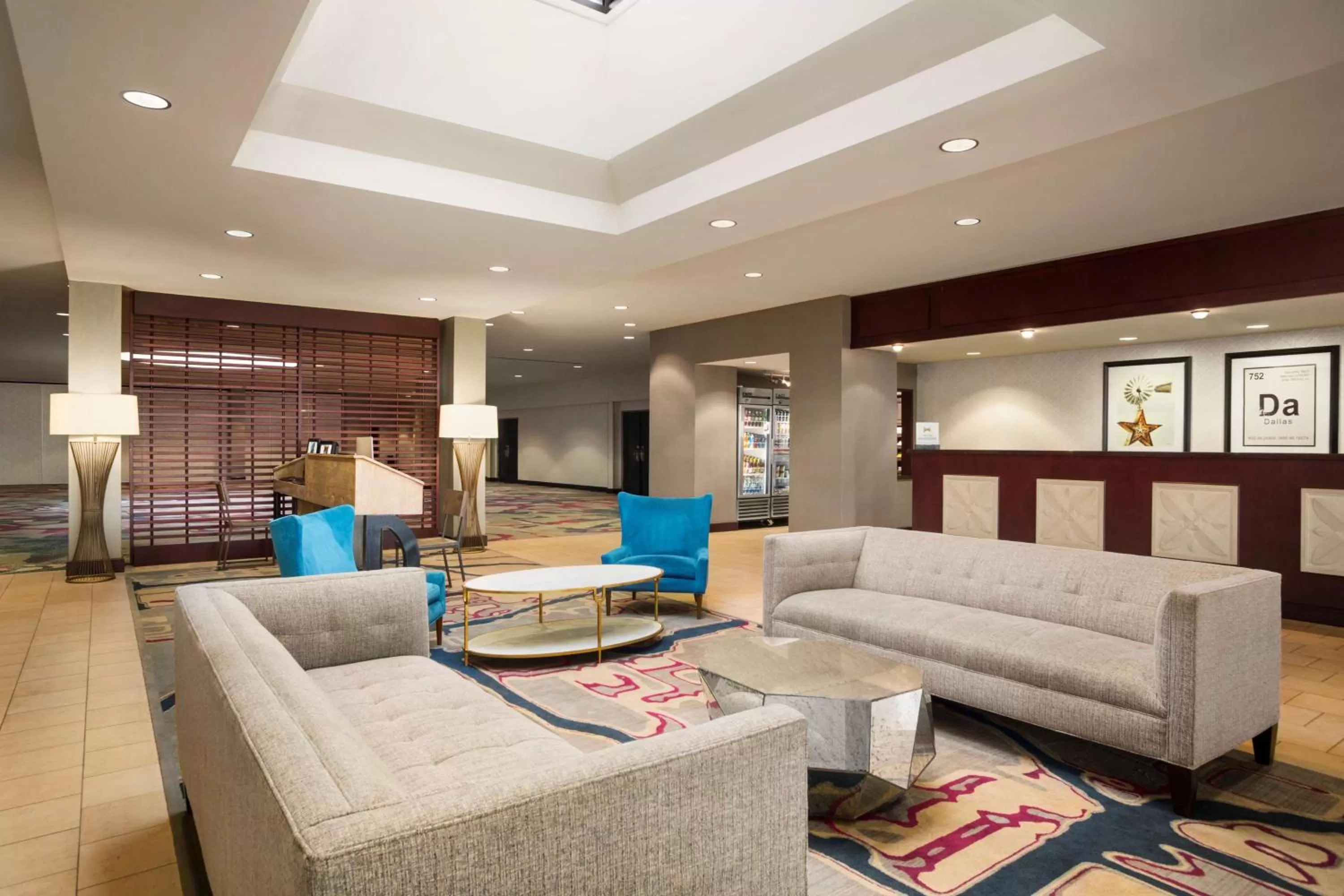 Lobby or reception in DoubleTree by Hilton DFW Airport North